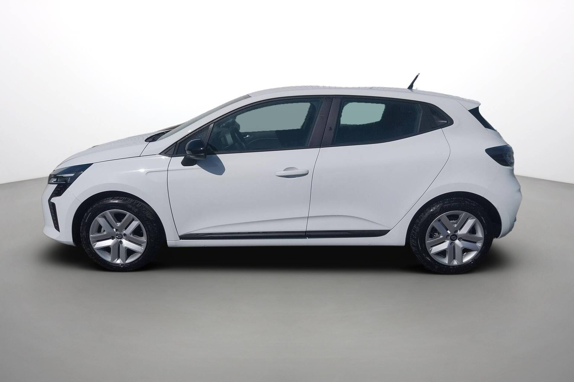 Vente en ligne Renault Clio 5 Clio Blue dCi 100 ch GSR2 au prix de 18 991 €