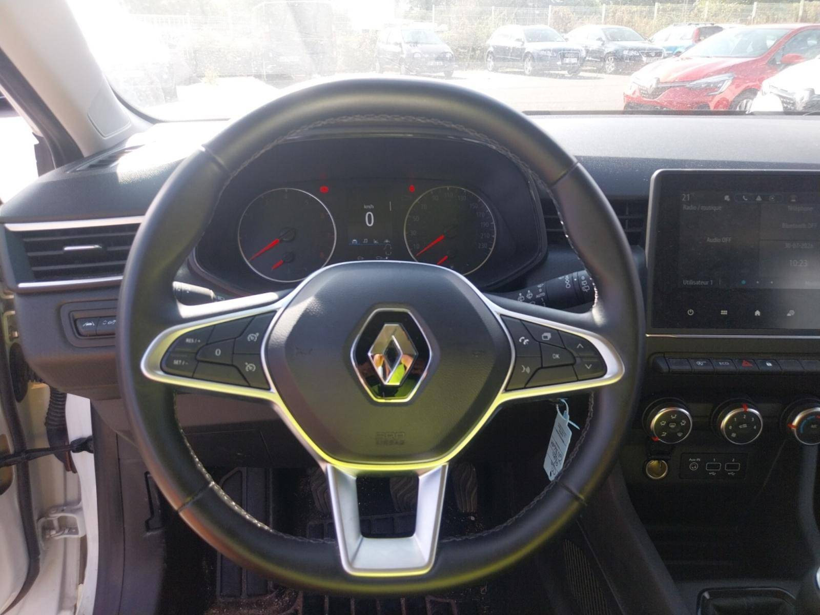 Vente en ligne Renault Clio 5 Clio TCe 90 au prix de 12 490 €