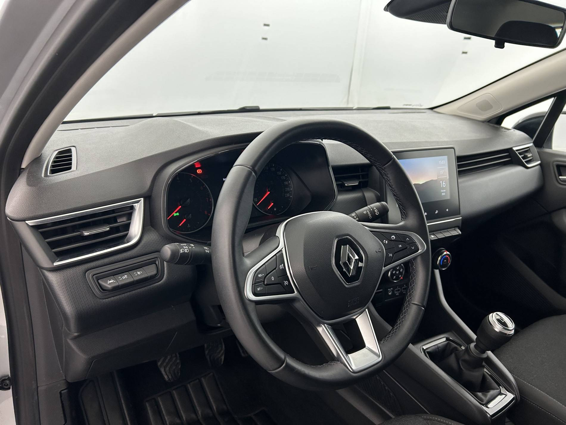 Vente en ligne Renault Clio 5 Clio TCe 90 au prix de 14 790 €