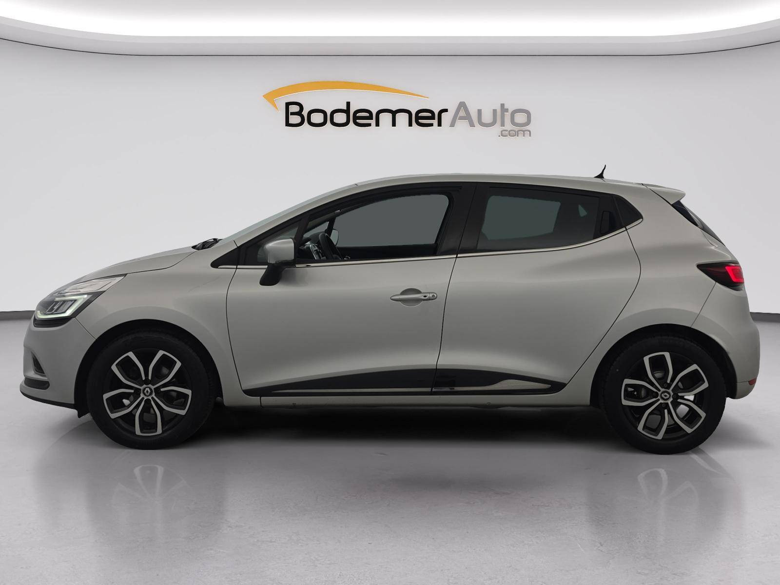 Vente en ligne Renault Clio 4 Clio TCe 90 E6C au prix de 10 990 €