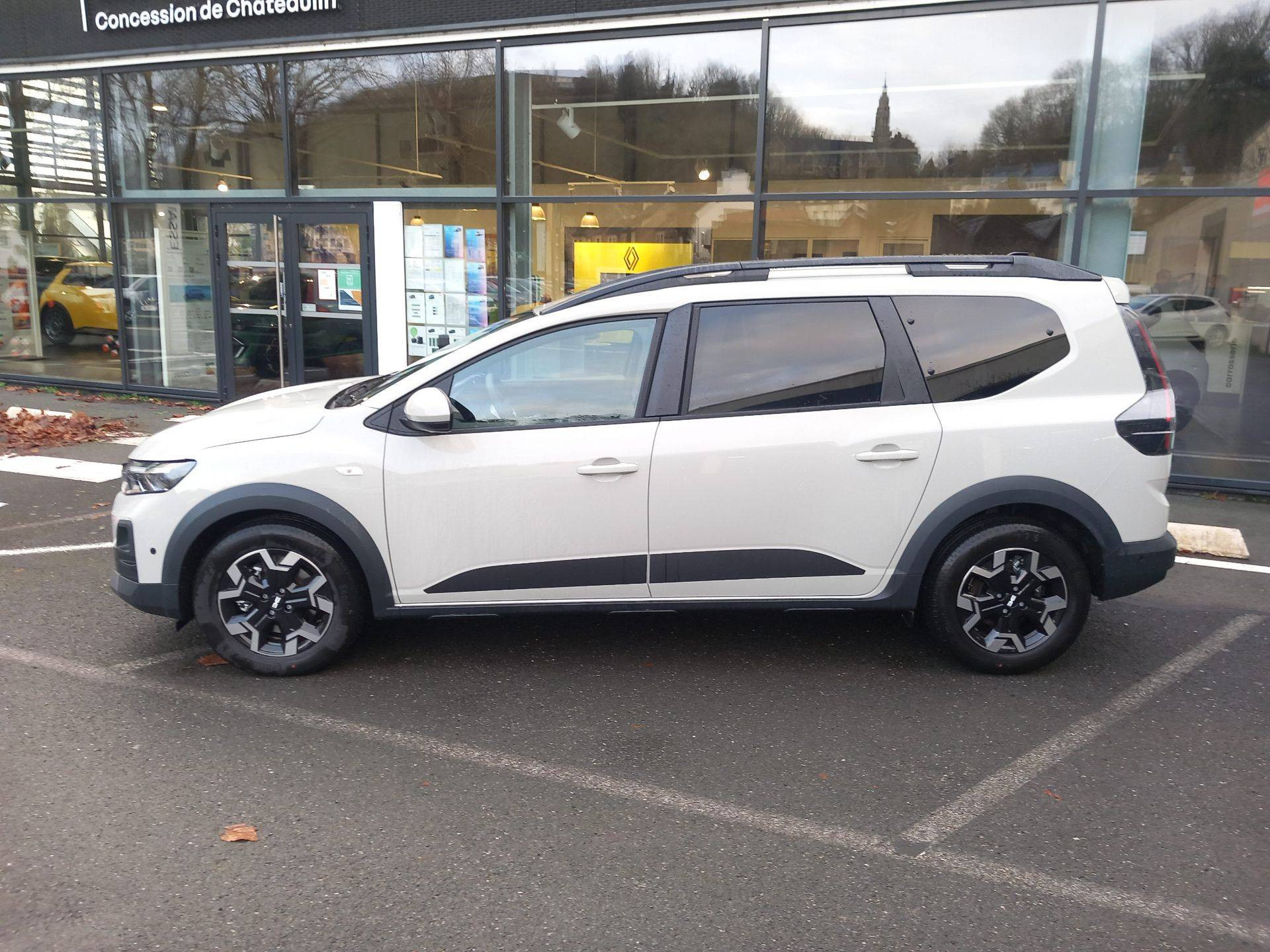 Vente en ligne Dacia Jogger  155 7 places au prix de 27 990 €