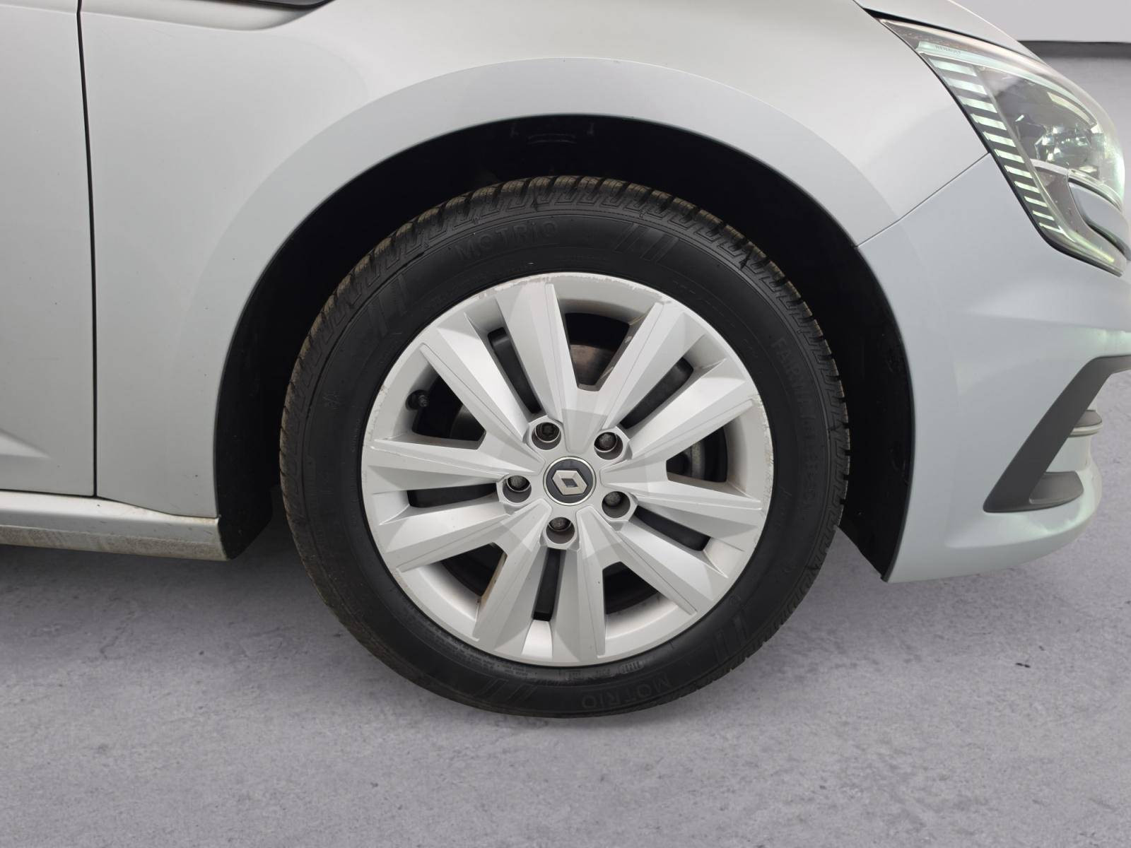 Vente en ligne Renault Megane 4 Mégane IV Berline Blue dCi 115 au prix de 13 990 €