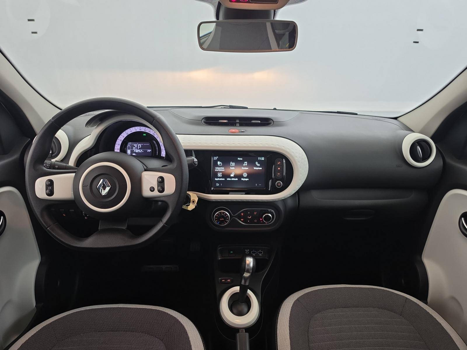 Vente en ligne Renault Twingo Electrique Twingo III E-Tech au prix de 13 900 €