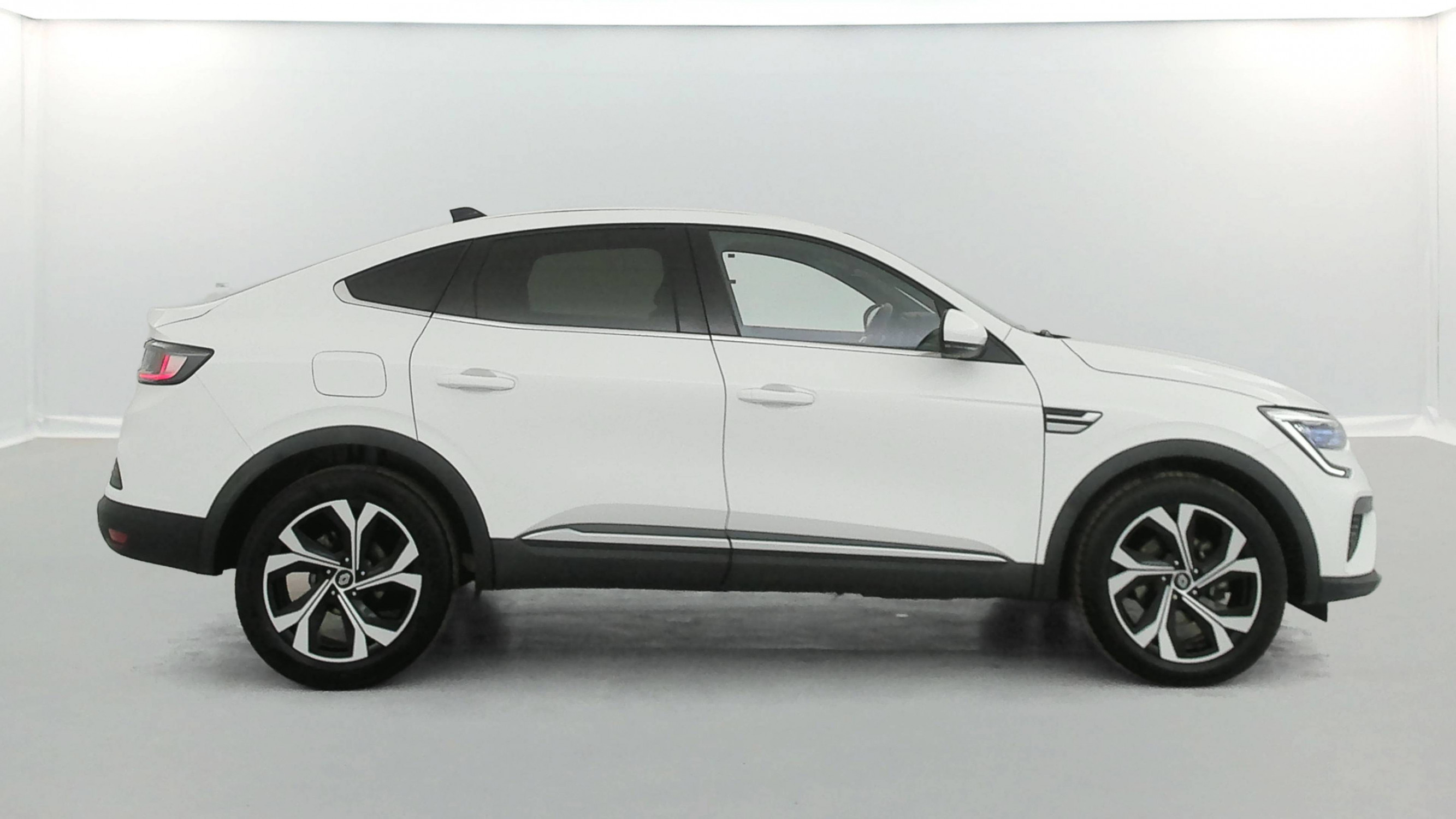 Vente en ligne Renault Arkana  E-Tech 145 - 23 au prix de 19 390 €