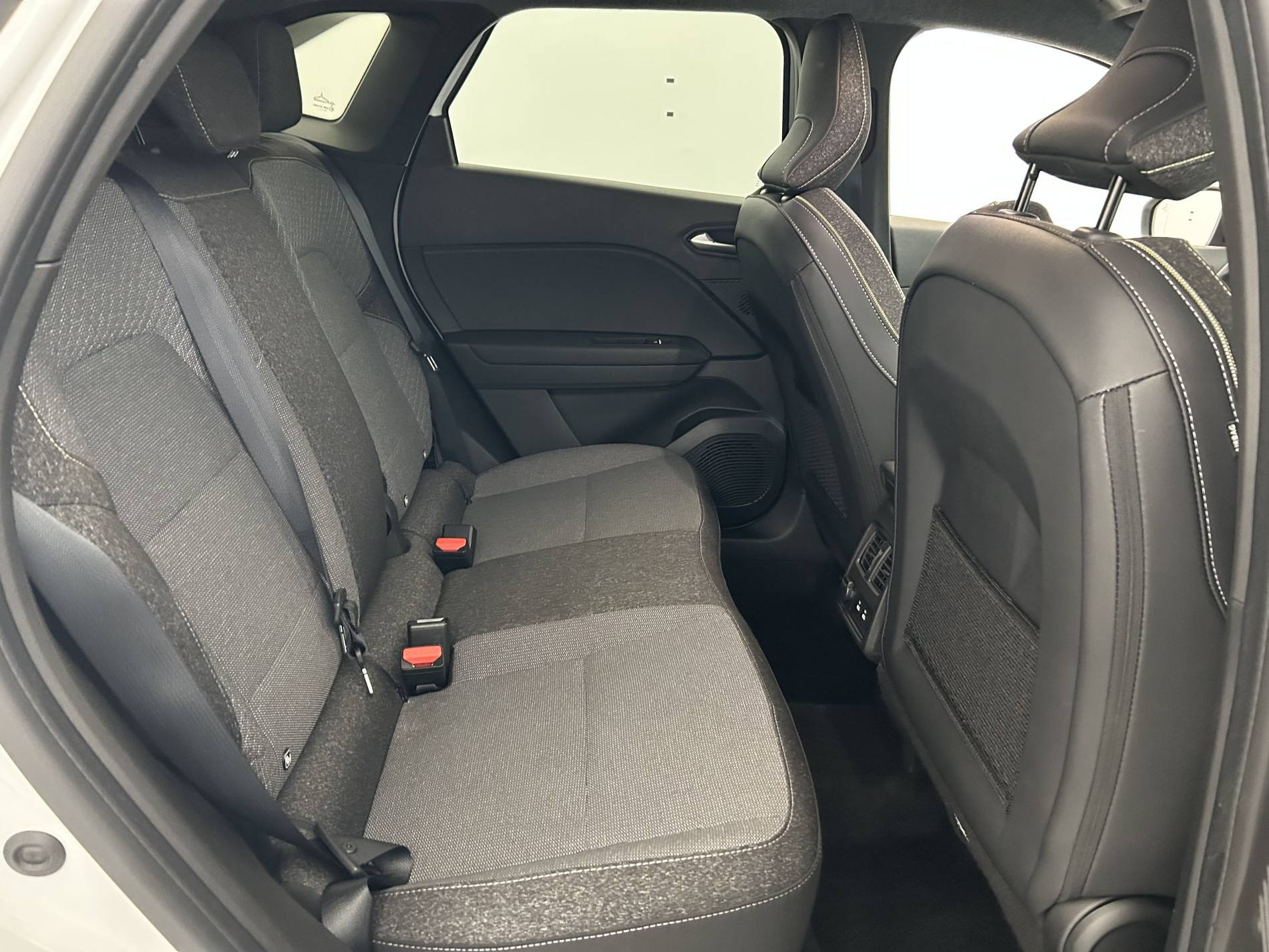 Vente en ligne Renault Symbioz  E-Tech full hybrid 145 au prix de 26 991 €