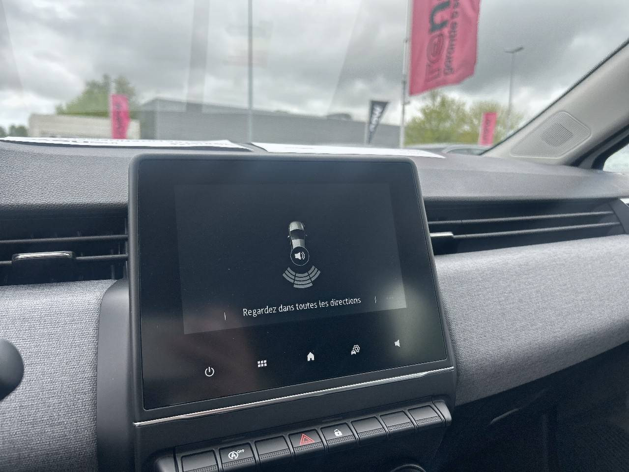 Vente en ligne Renault Clio 5 Clio SCe 65 ch GSR2 au prix de 15 990 €