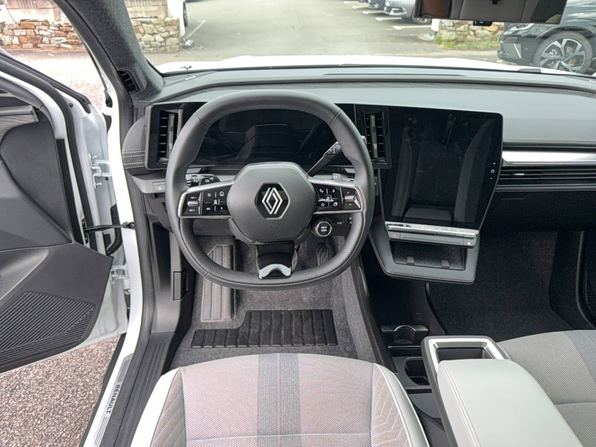 Vente en ligne Renault Scenic E-Tech Scenic E-Tech électrique 220 ch grande autonomie au prix de 38 990 €