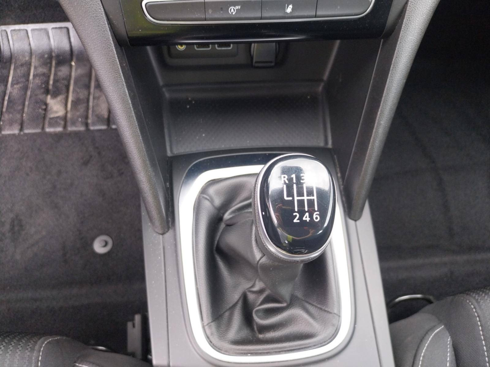 Vente en ligne Renault Megane 4 Mégane IV Berline Blue dCi 115 au prix de 13 290 €