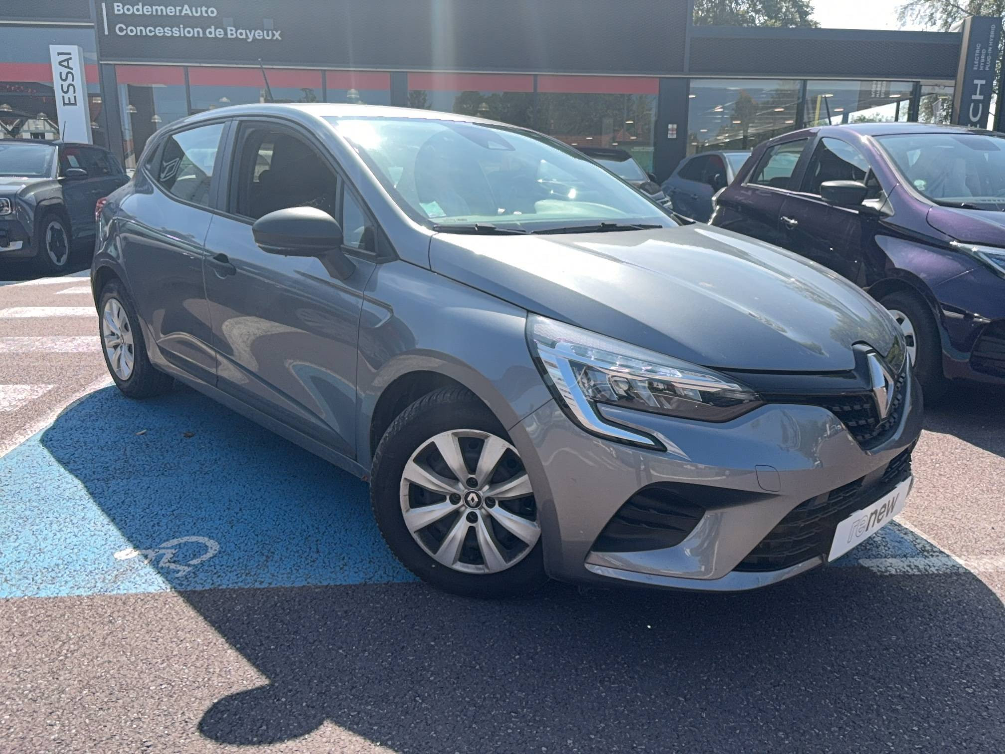 Vente en ligne Renault Clio 5 Clio SCe 65 au prix de 11 990 €
