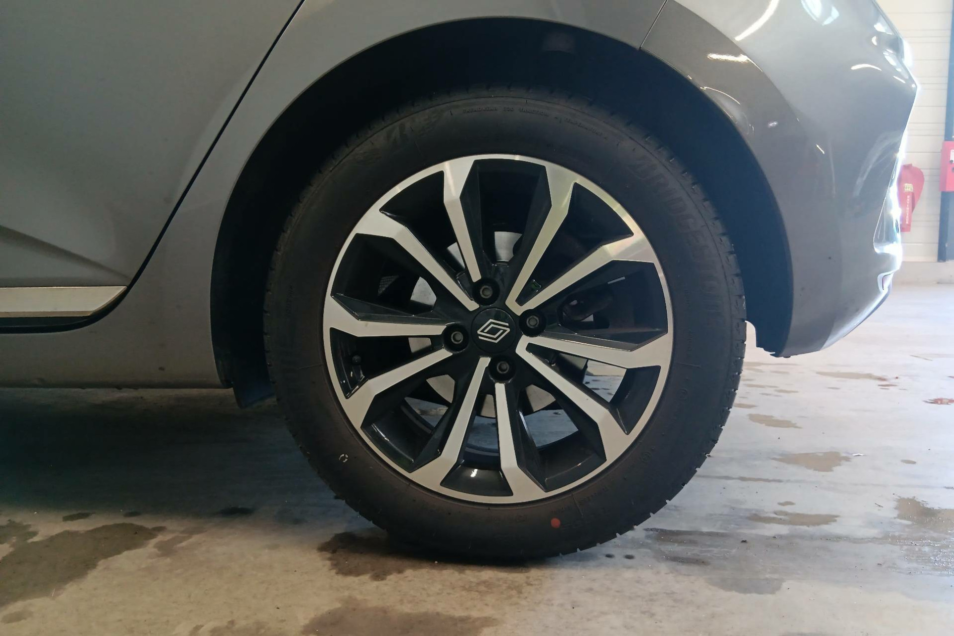 Vente en ligne Renault Clio 5 Clio TCe 90 ch GSR2 au prix de 17 290 €