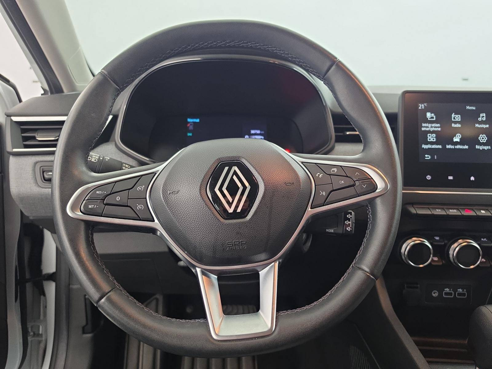 Vente en ligne Renault Clio 5 Clio E-Tech full hybrid 145 au prix de 16 490 €
