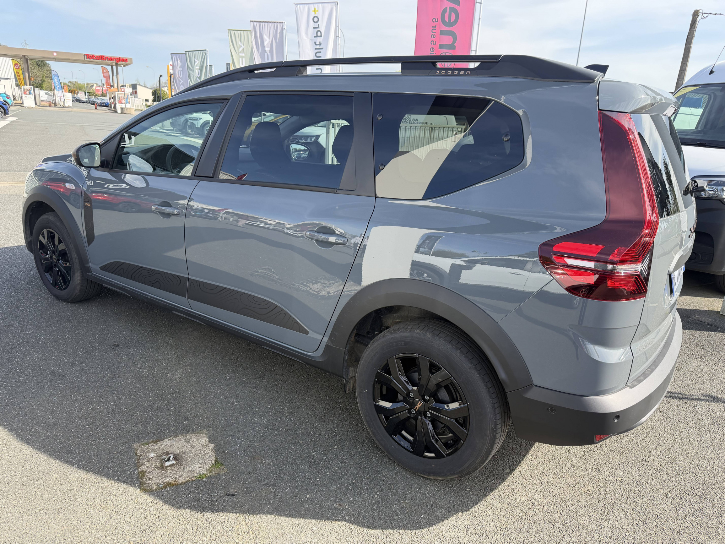 Vente en ligne Dacia Jogger  ECO-G 100 7 places GSR2 au prix de 21 290 €