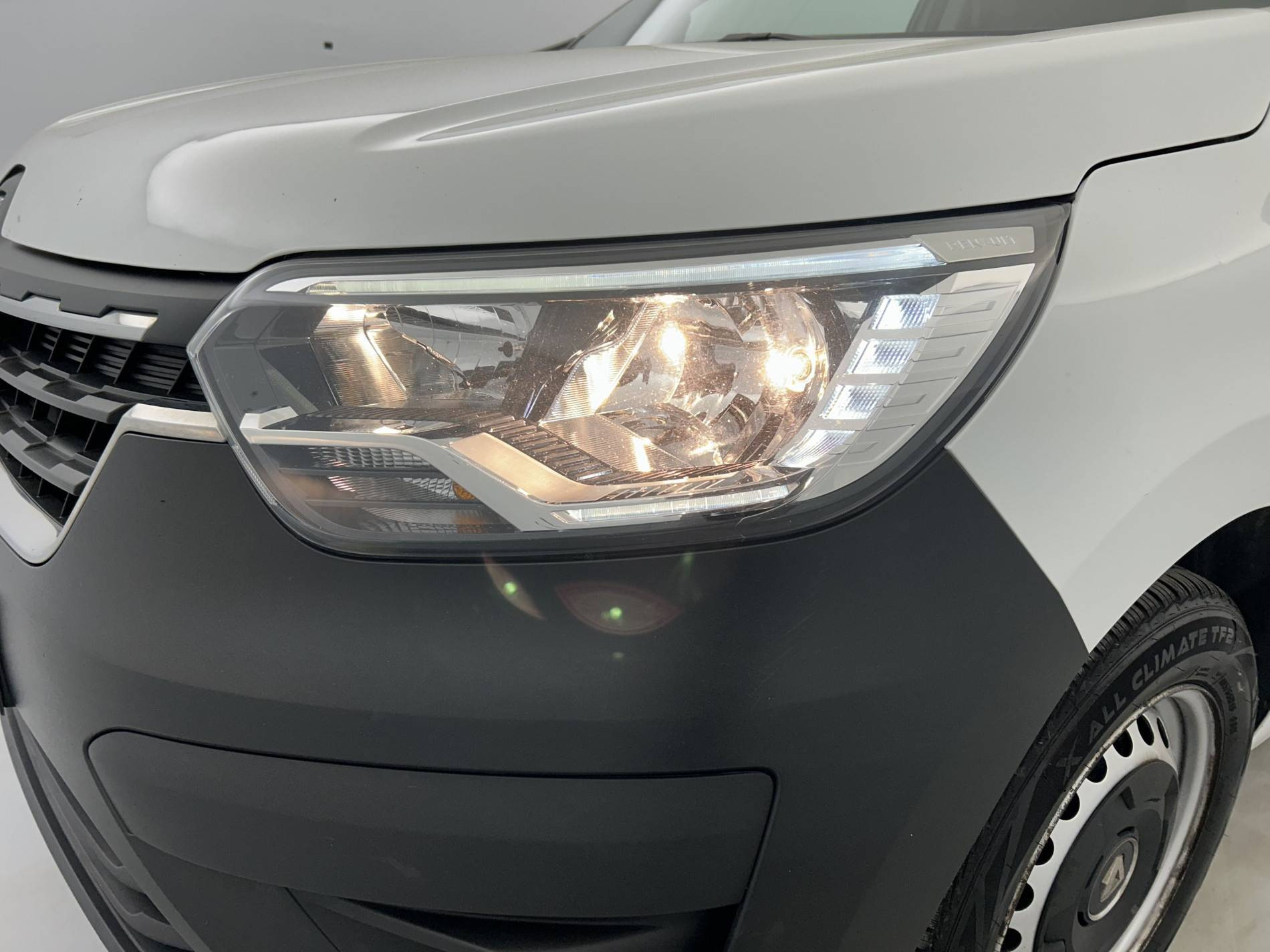 Vente en ligne Renault Express Van  BLUE DCI 95 - 22 au prix de 12 990 €