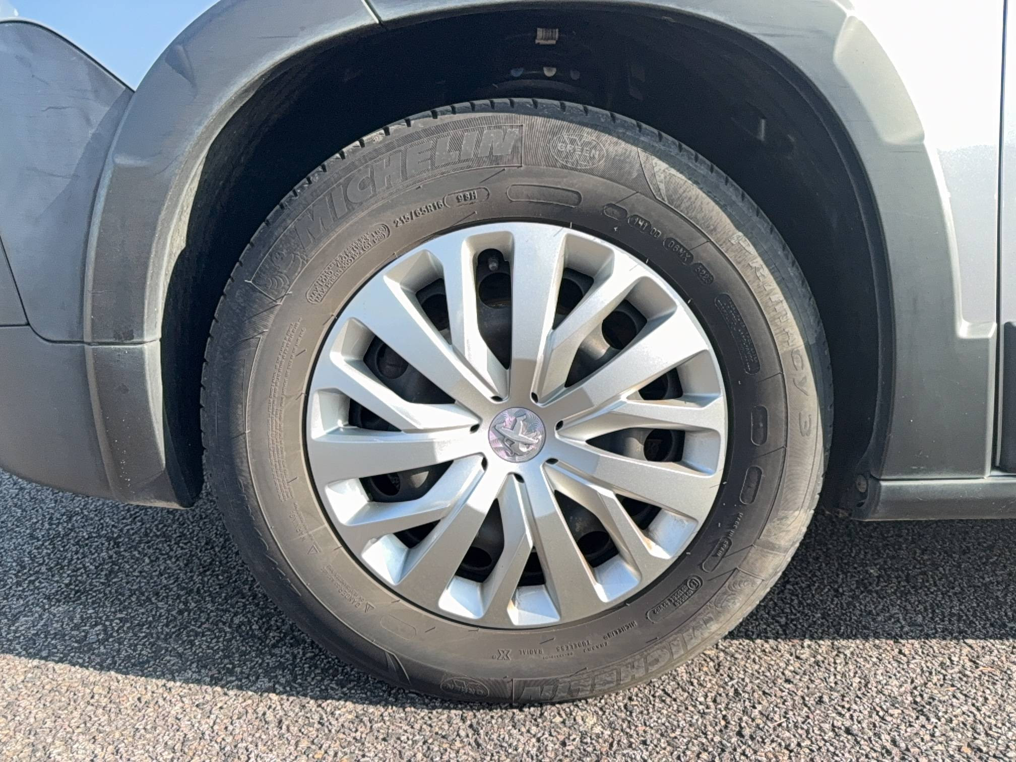 Vente en ligne Peugeot Rifter  Standard BlueHDi 100 BVM5 au prix de 15 490 €