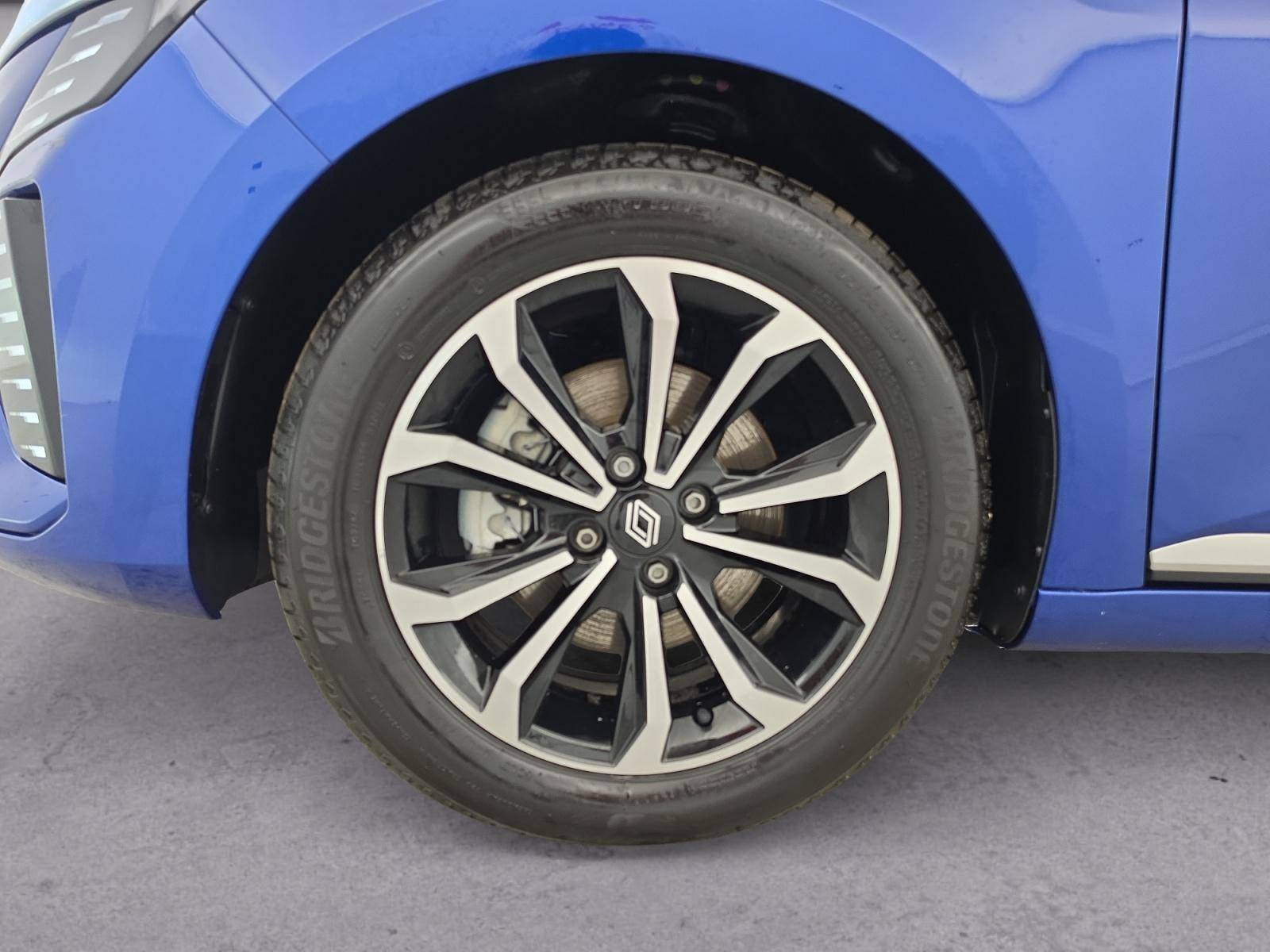Vente en ligne Renault Clio 5 Clio E-Tech full hybrid 145 ch GSR2 au prix de 20 990 €