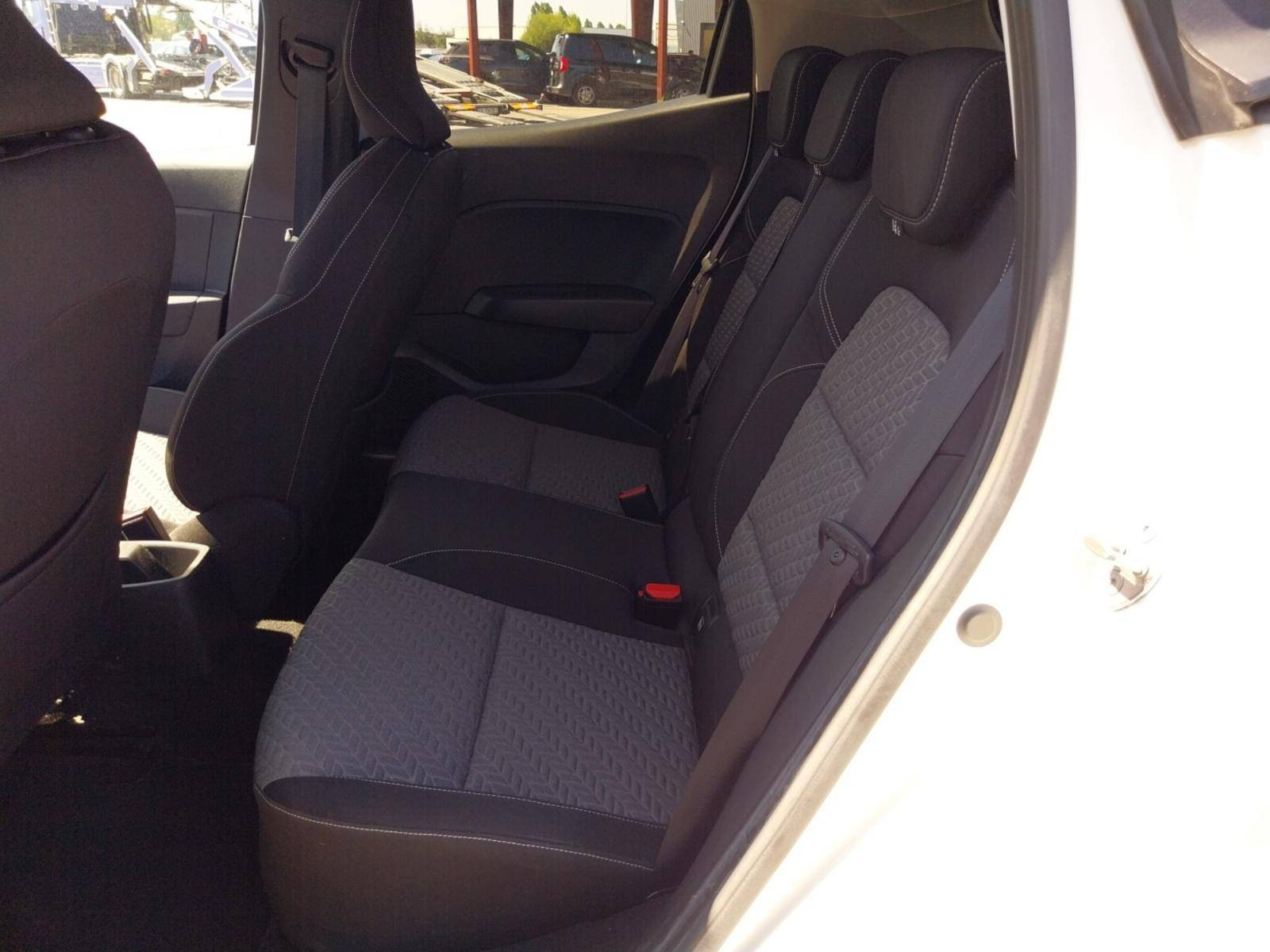 Vente en ligne Renault Clio 5 Clio TCe 100 GPL au prix de 14 290 €