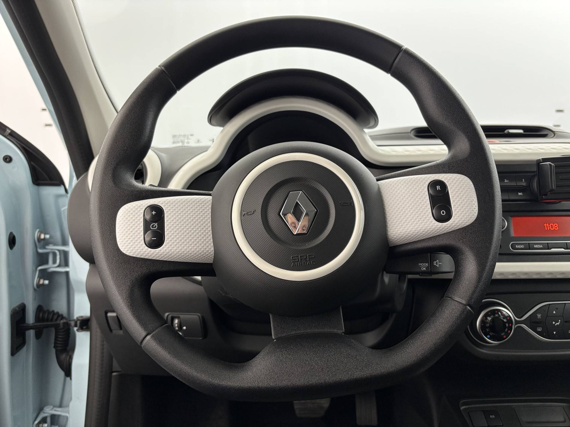 Vente en ligne Renault Twingo Electrique Twingo III E-Tech au prix de 13 890 €