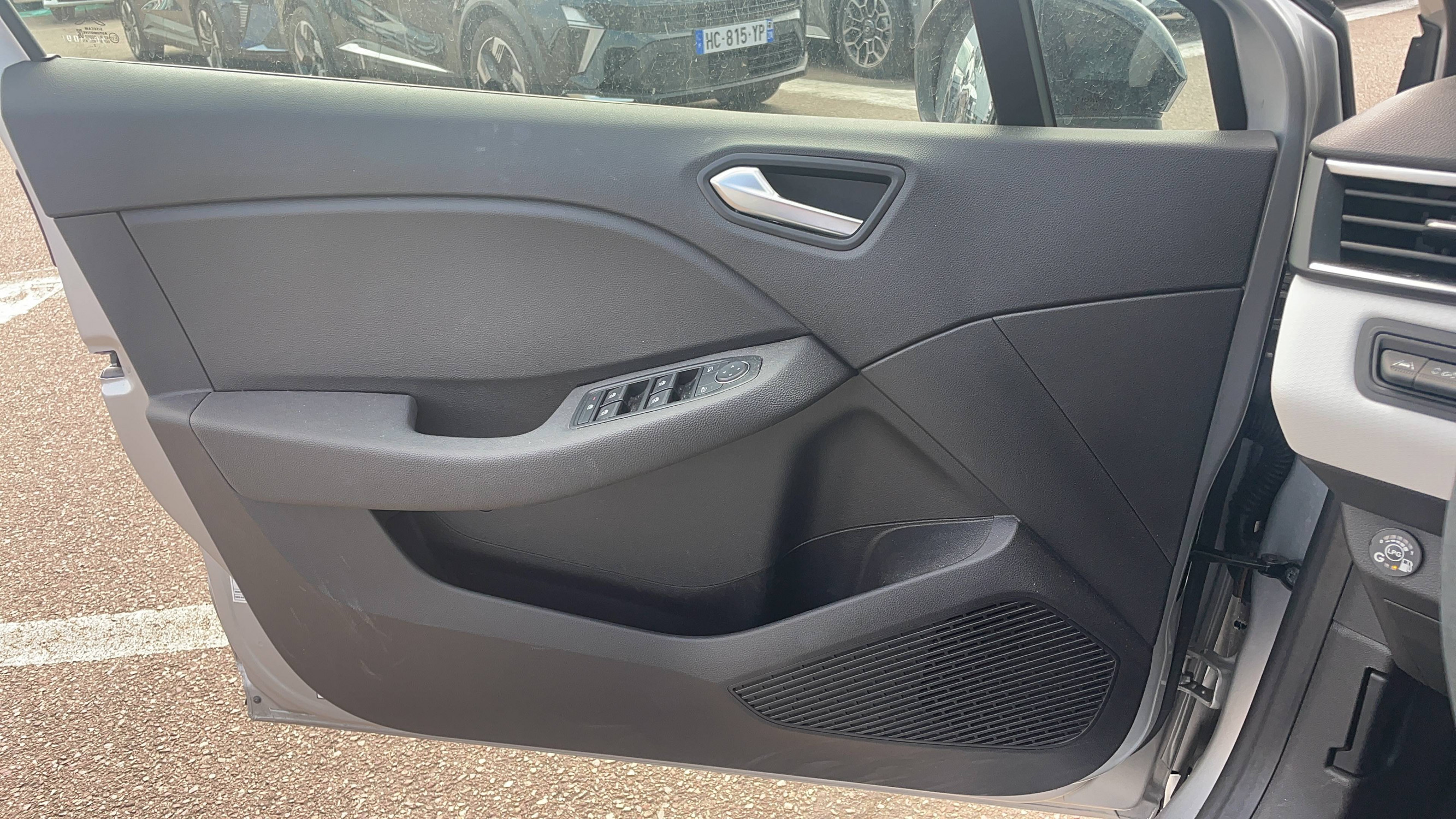 Vente en ligne Renault Clio 5 Clio TCe 100 GPL au prix de 14 490 €