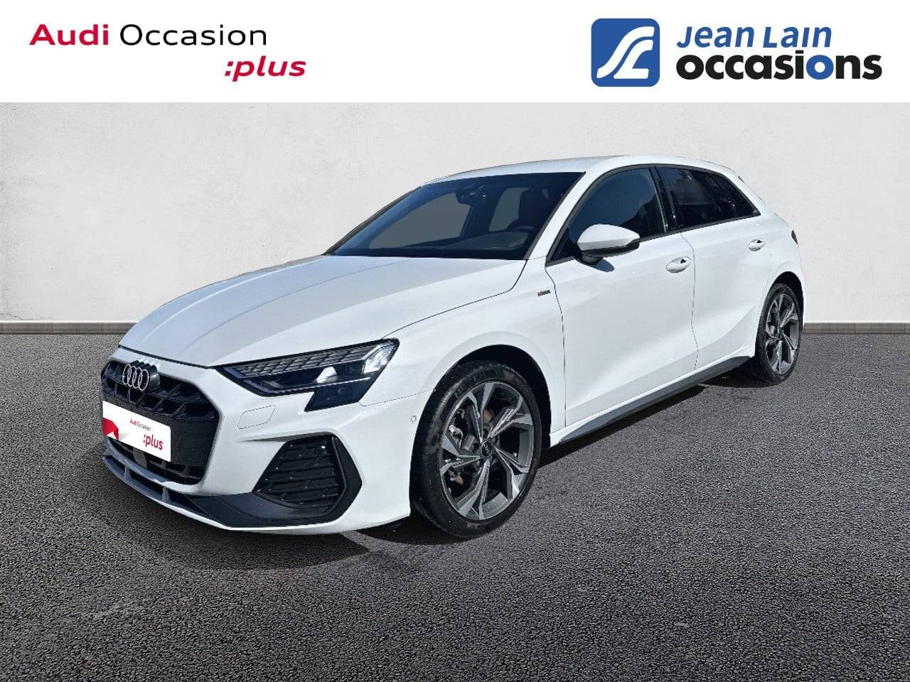 Vente en ligne AUDI A3 SPORTBACK A3 Sportback TFSI Mild Hybrid 150 S tronic 7 S line de 2025 au prix de 36 990 €