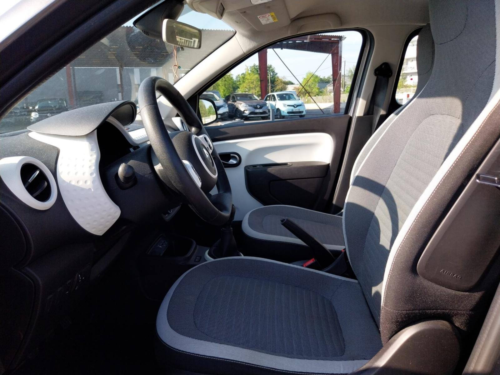 Vente en ligne Renault Twingo 3  SCe 65 - 21 au prix de 12 790 €