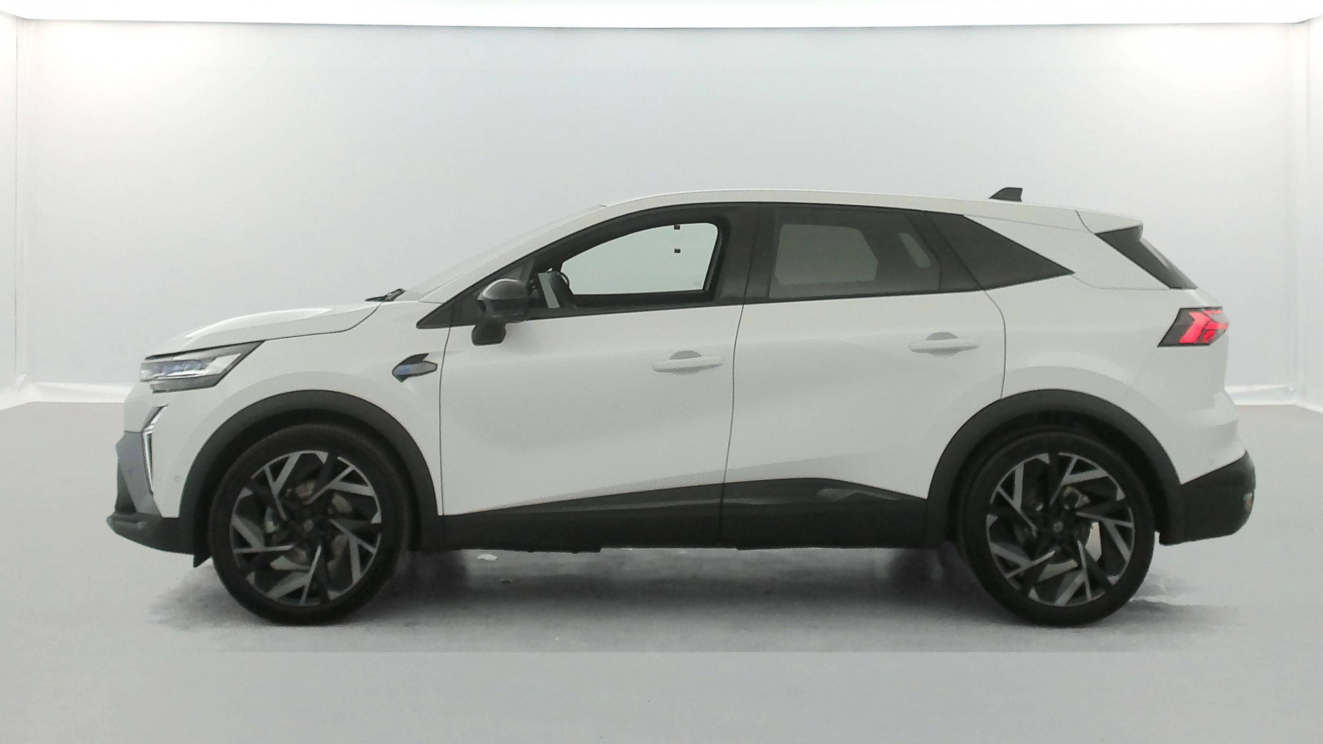 Vente en ligne Renault Symbioz  E-Tech full hybrid 145 au prix de 25 991 €
