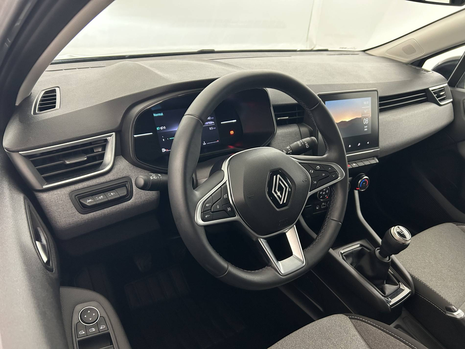 Vente en ligne Renault Clio 5 Clio TCe 90 au prix de 15 790 €