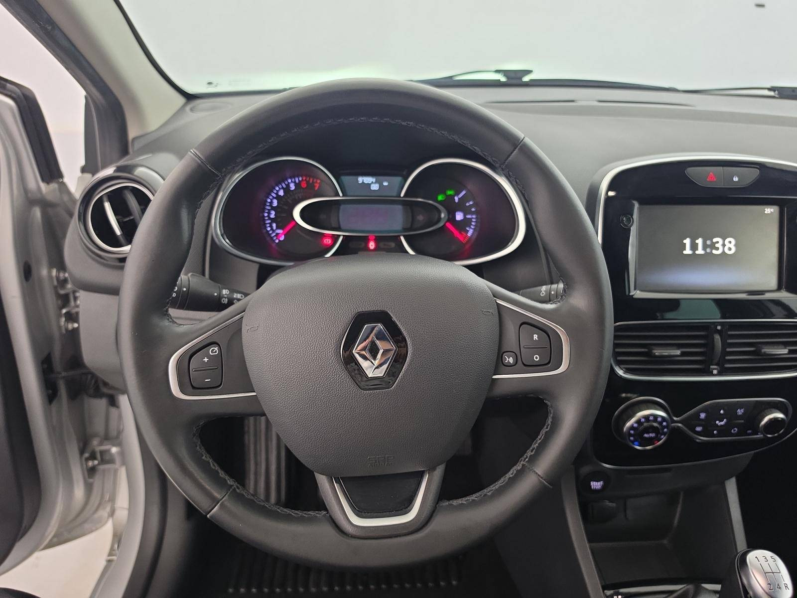 Vente en ligne Renault Clio 4 Clio TCe 90 E6C au prix de 10 990 €