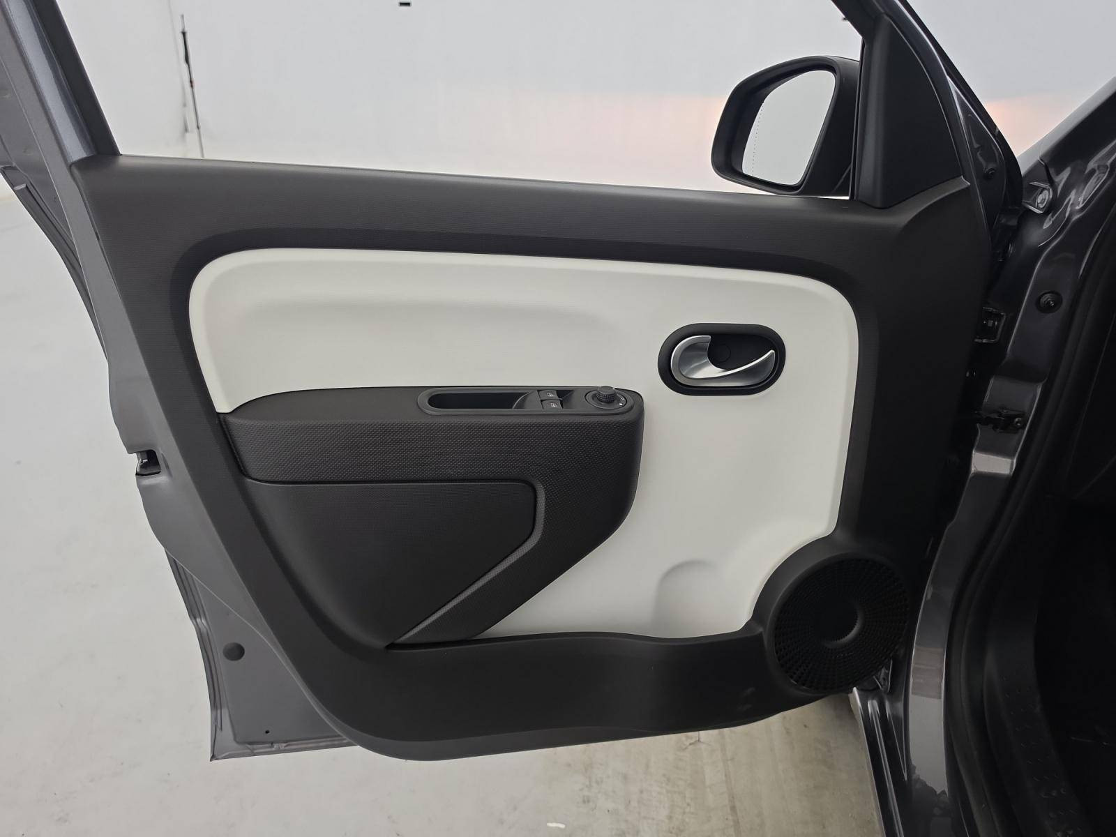 Vente en ligne Renault Twingo 3  SCe 65 au prix de 12 890 €