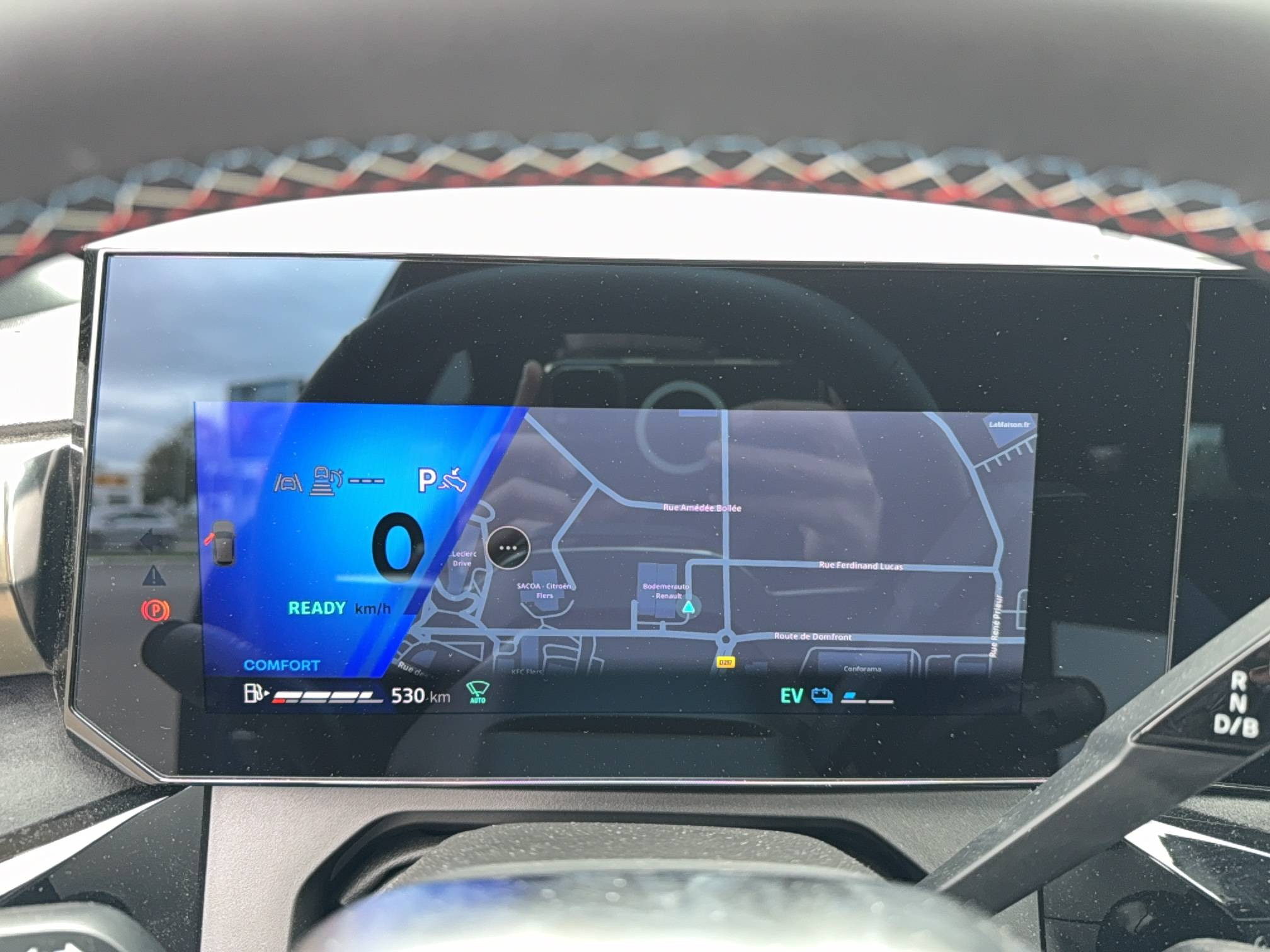 Vente en ligne Renault Clio 6 Clio E-Tech full hybrid 160 ch au prix de 28 980 €