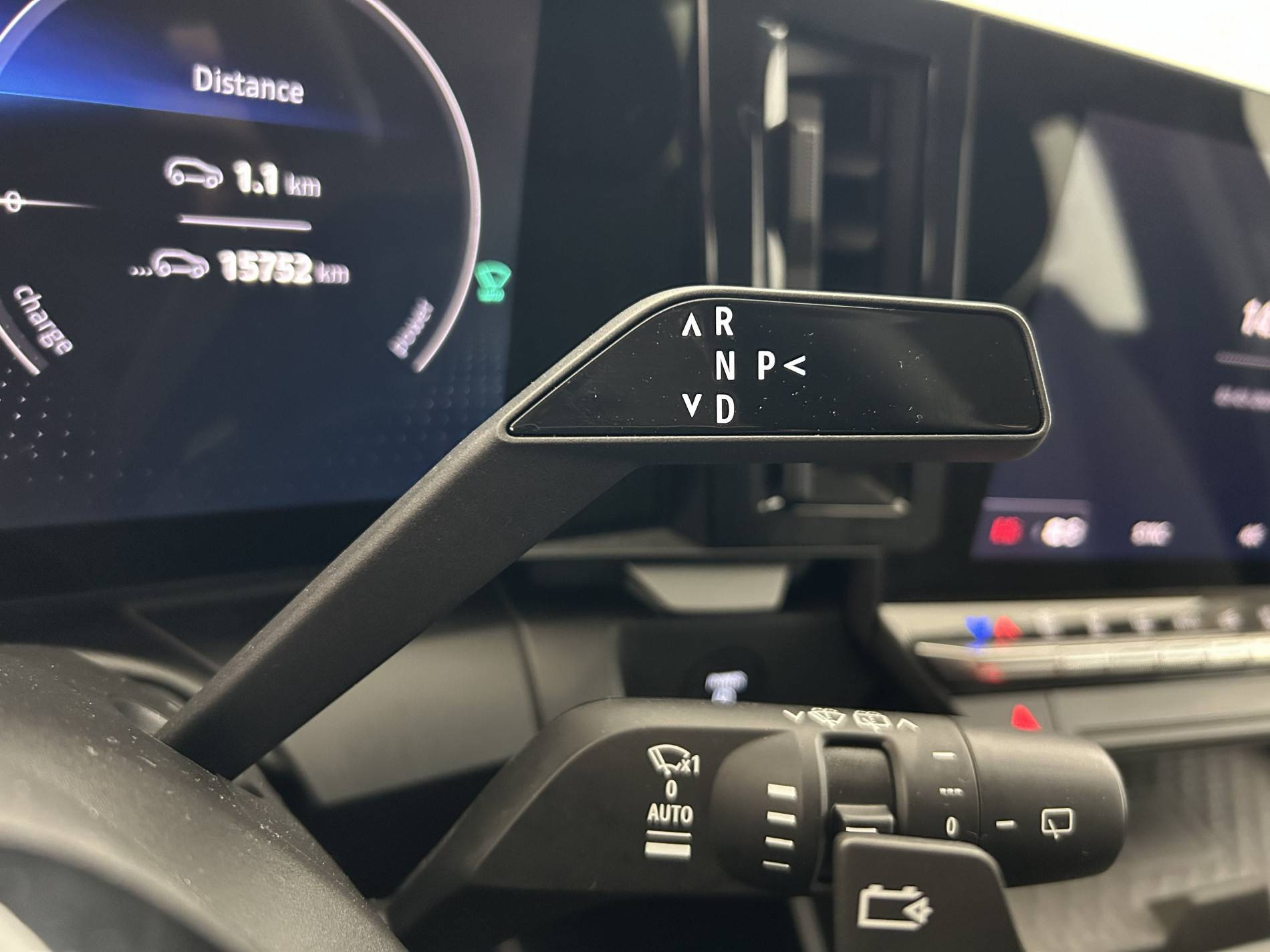 Vente en ligne Renault Megane E-Tech  EV40 130ch standard charge au prix de 19 490 €