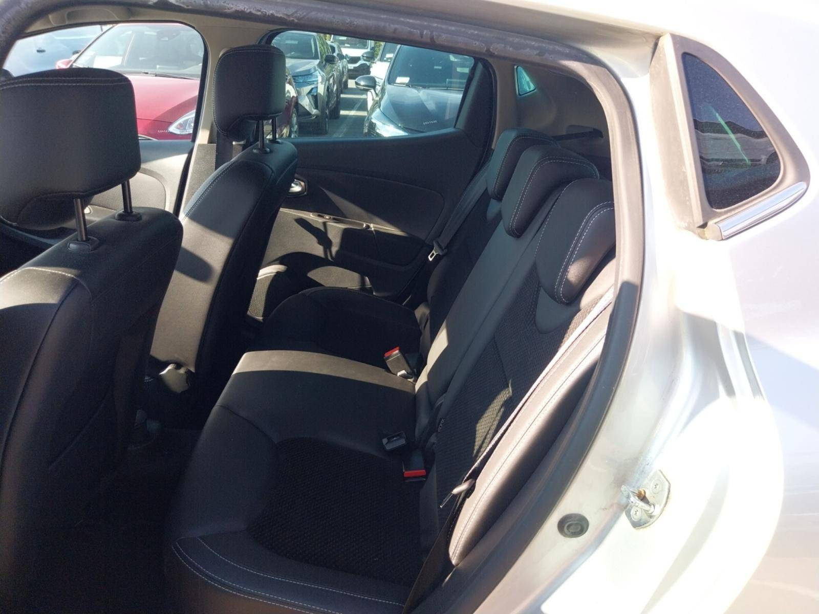 Vente en ligne Renault Clio 4 Clio TCe 90 E6C au prix de 10 990 €