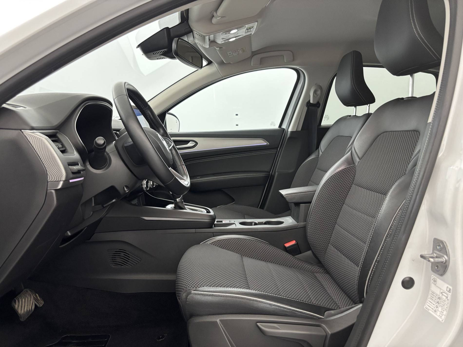 Vente en ligne Renault Arkana  E-Tech hybride 145 - 22 au prix de 21 490 €