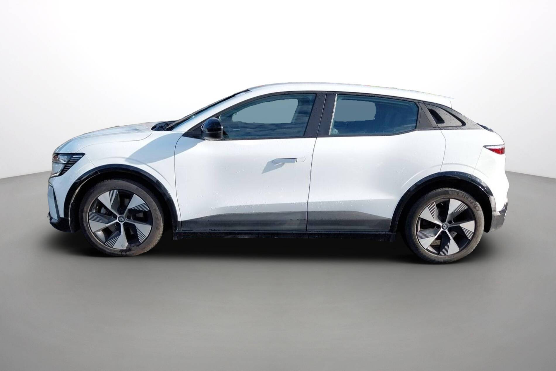 Vente en ligne Renault Megane E-Tech  EV60 220 ch super charge au prix de 21 990 €