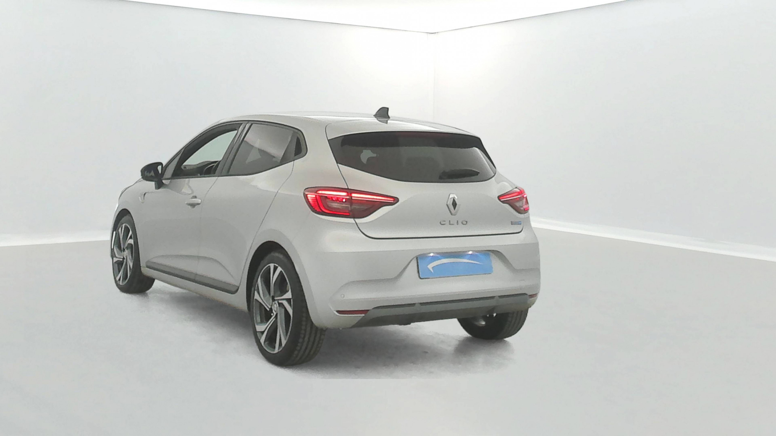 Vente en ligne Renault Clio 5 Clio E-Tech hybride 145 au prix de 17 490 €