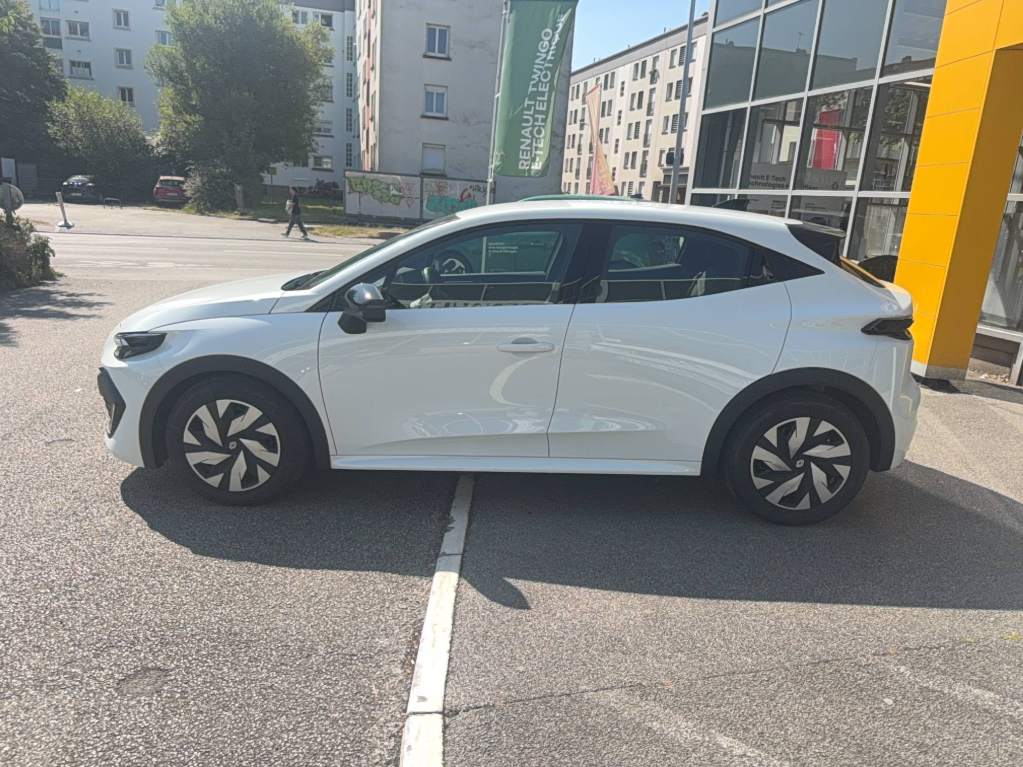 Vente en ligne Renault Clio 6 Clio TCe 115 ch au prix de 19 990 €