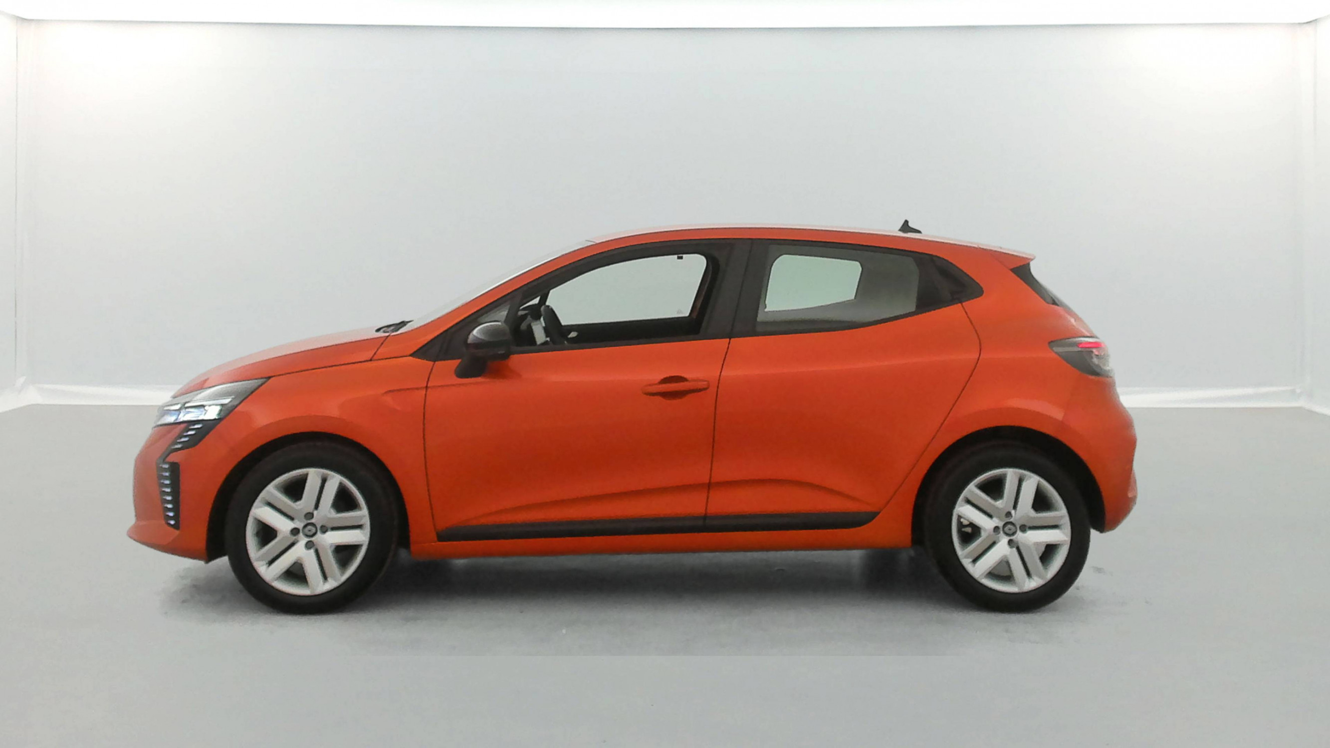 Vente en ligne Renault Clio 5 Clio SCe 65 au prix de 12 590 €