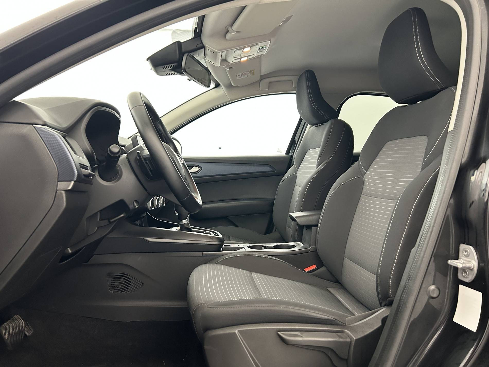 Vente en ligne Renault Arkana  mild hybrid 140 EDC FAP - 22 au prix de 18 500 €