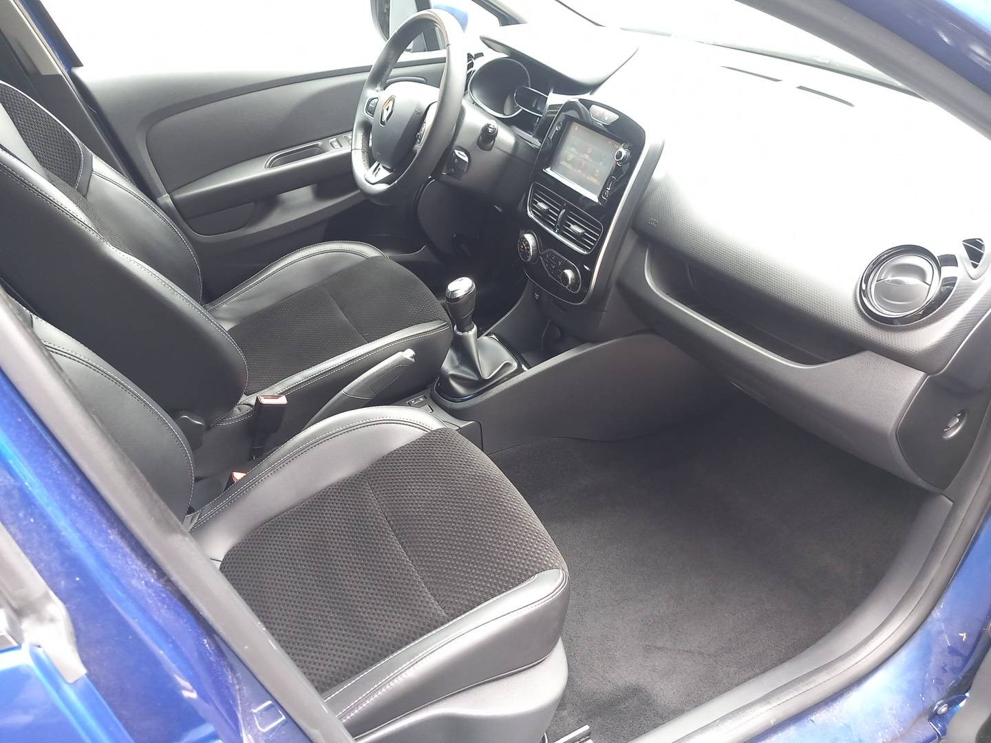 Vente en ligne Renault Clio 4 Clio TCe 90 Energy au prix de 10 990 €