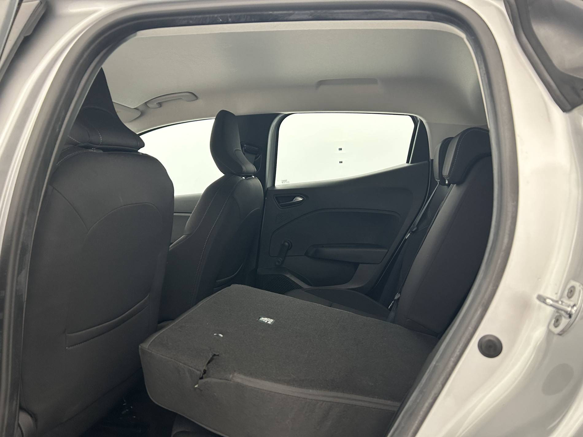 Vente en ligne Renault Clio 5 Clio TCe 90 - 21N au prix de 13 490 €