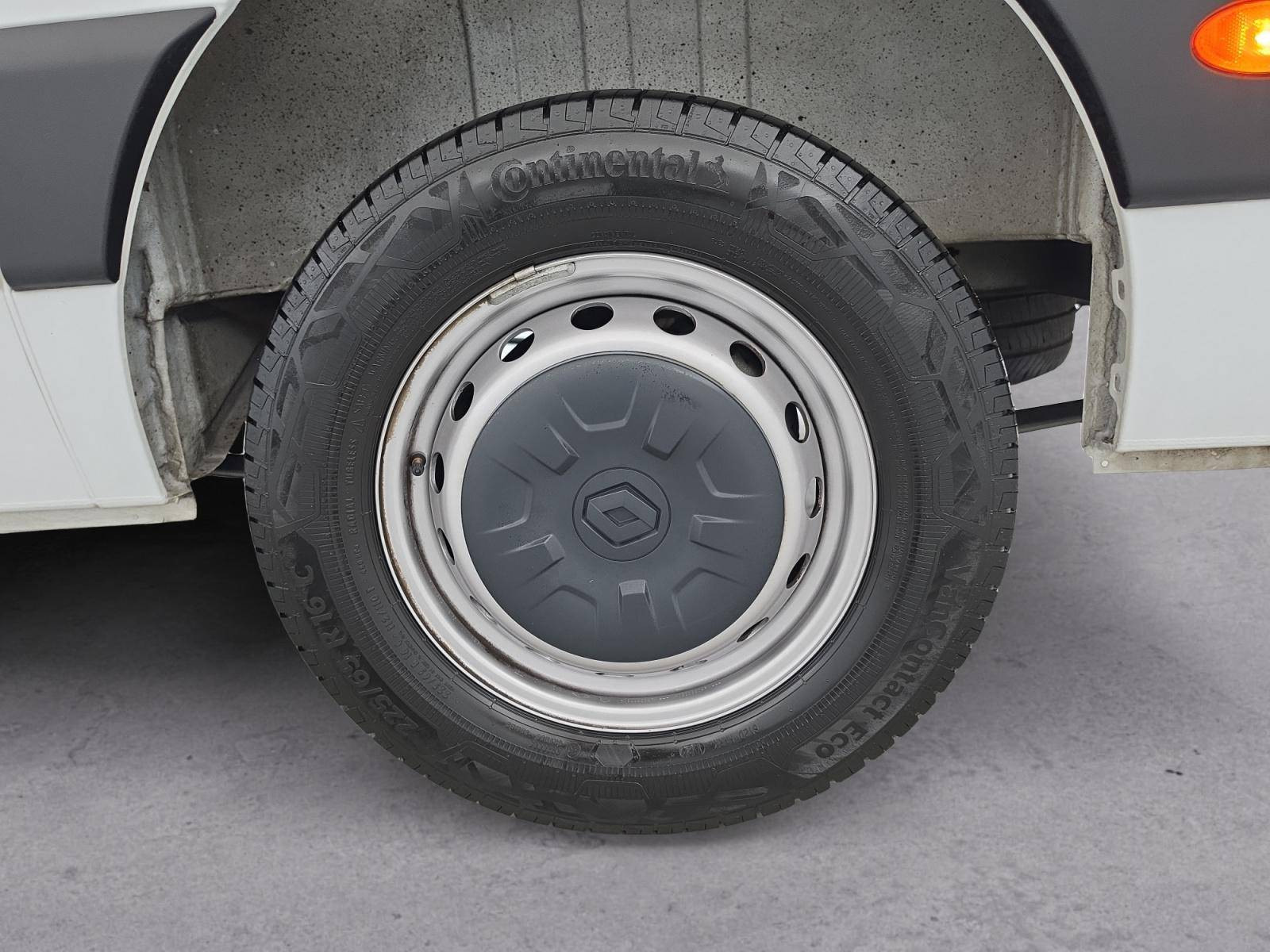 Vente en ligne Renault Master Fourgon MASTER FGN TRAC F3500 L3H3 BLUE DCI 135 au prix de 26 990 €