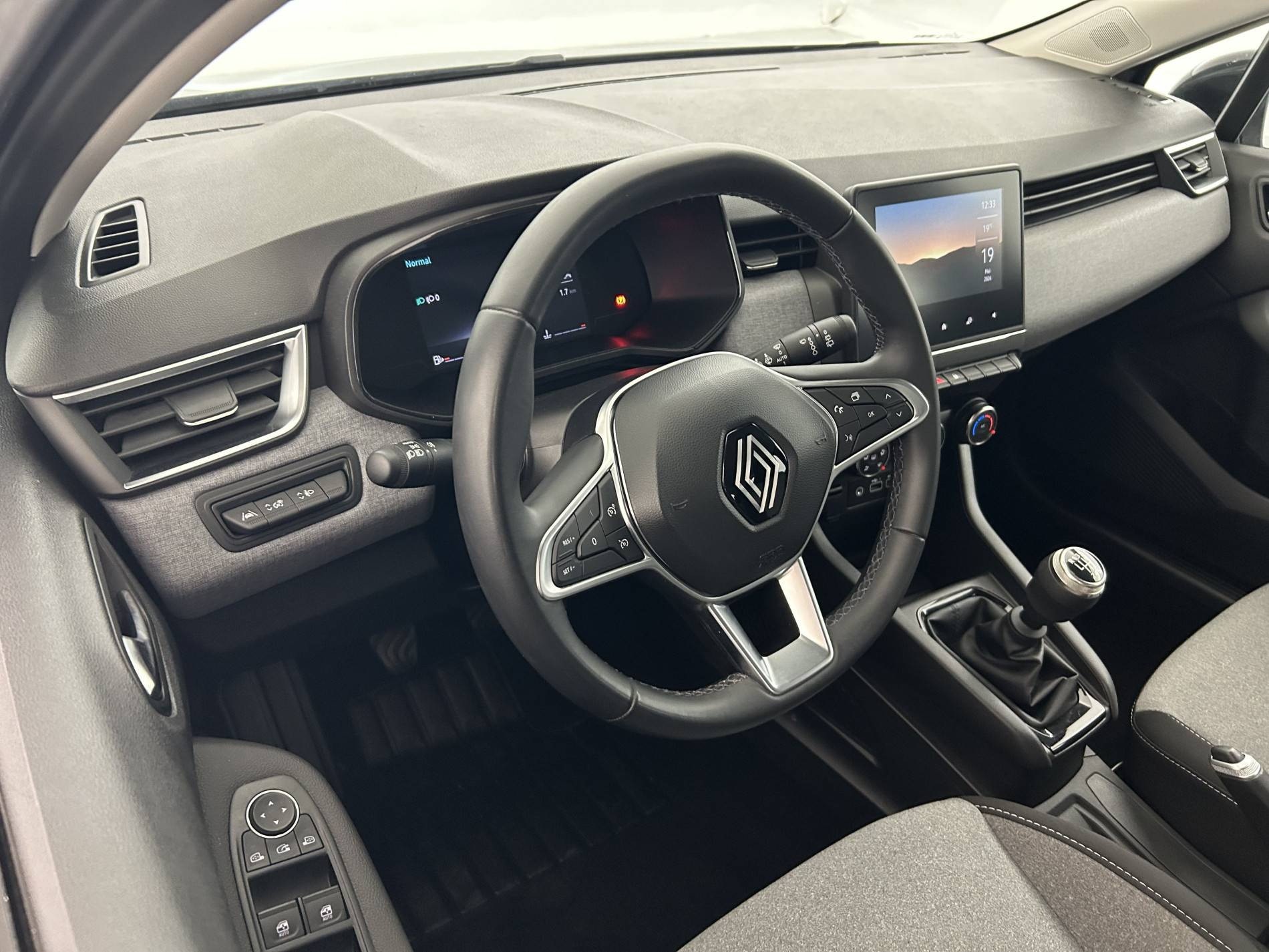 Vente en ligne Renault Clio 5 Clio TCe 90 au prix de 15 490 €