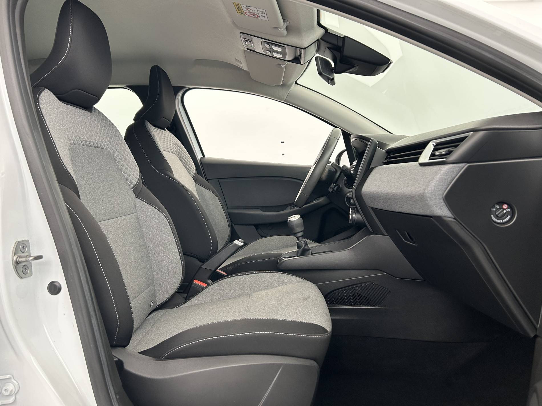 Vente en ligne Renault Clio 5 Clio TCe 90 au prix de 14 290 €