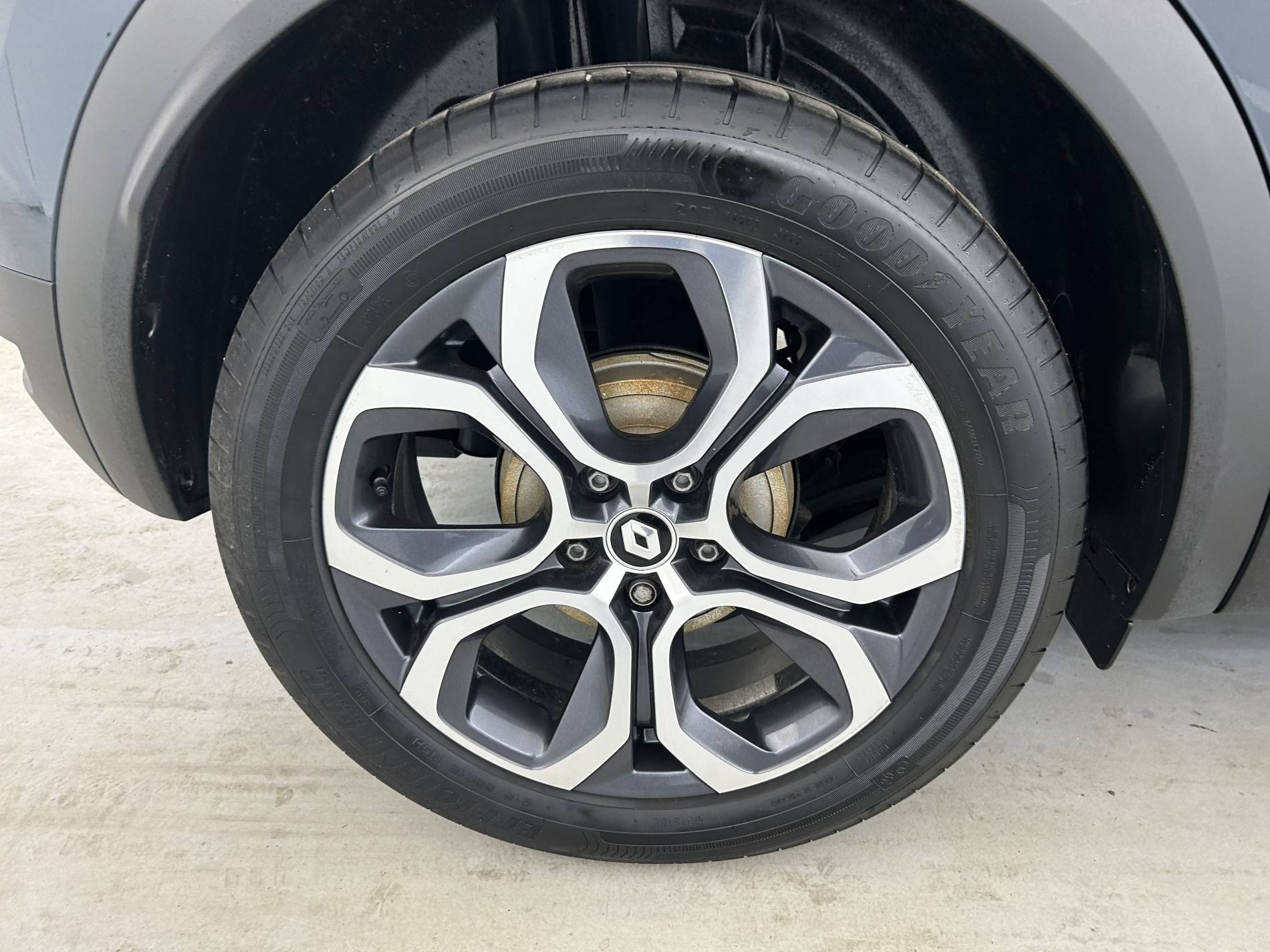 Vente en ligne Renault Captur  mild hybrid 160 EDC au prix de 20 490 €