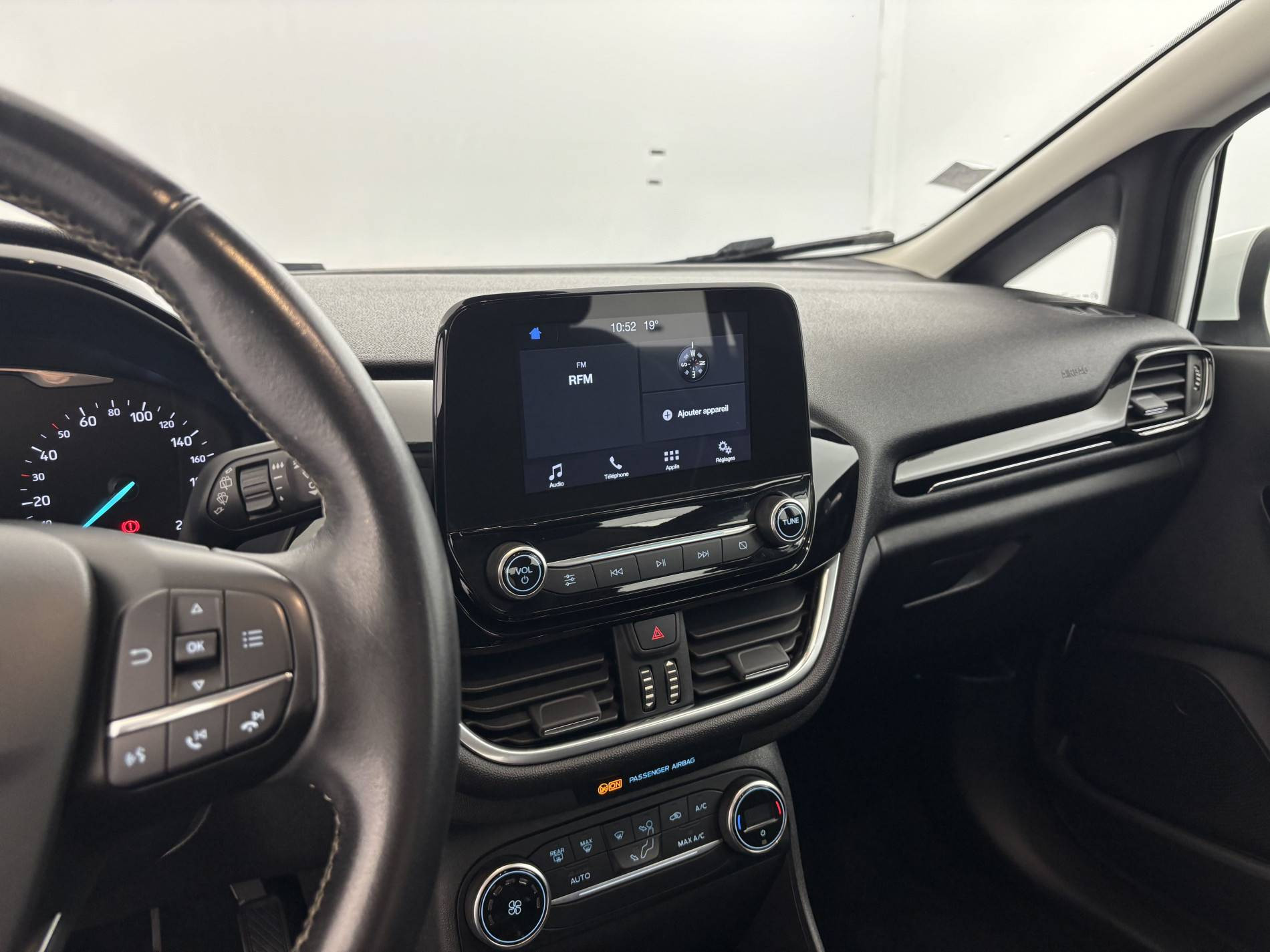 Vente en ligne Ford Fiesta  1.0 EcoBoost 100 ch S&S BVM6 au prix de 9 990 €