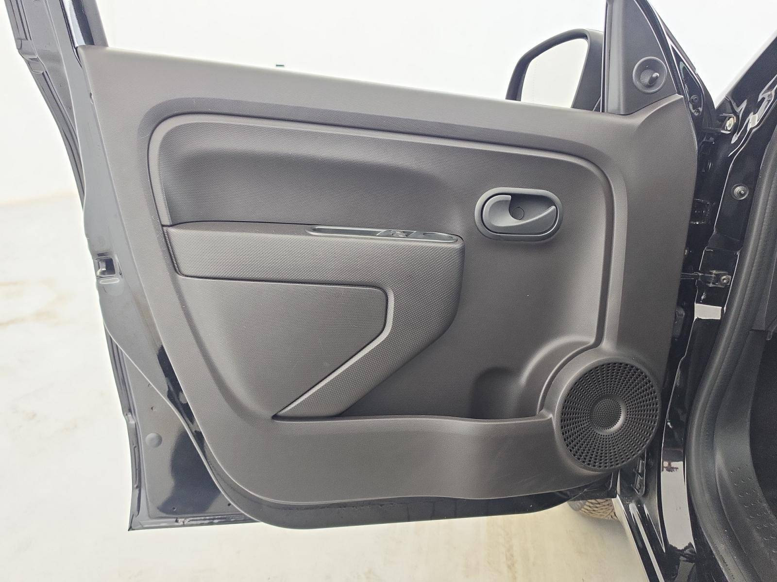 Vente en ligne Renault Twingo Electrique Twingo III E-Tech au prix de 13 890 €