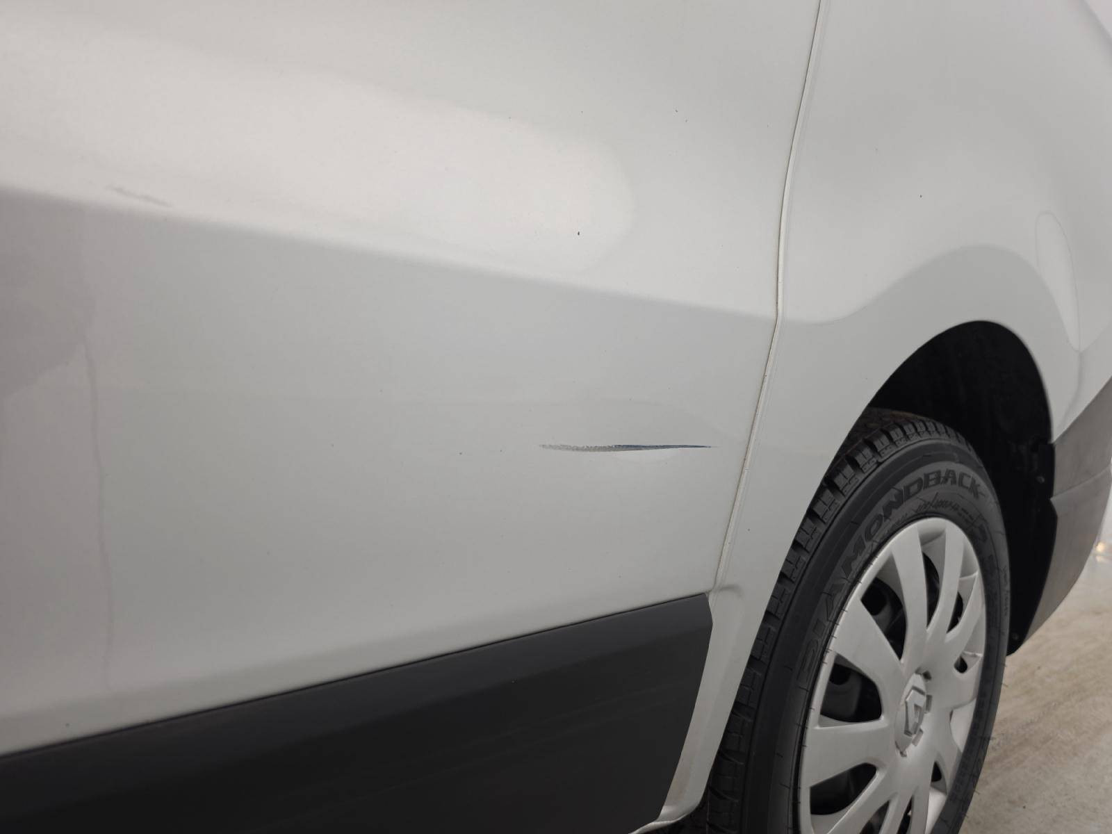 Vente en ligne Renault Trafic 3 Fourgon TRAFIC FGN L1H1 1000 KG DCI 120 au prix de 17 990 €
