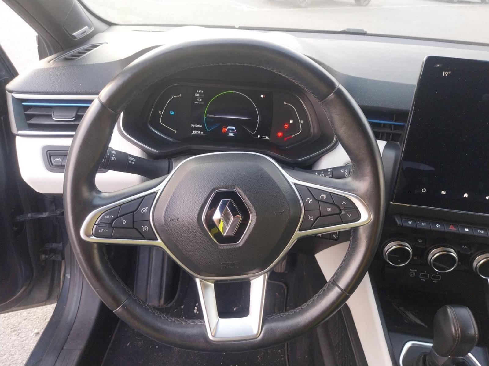 Vente en ligne Renault Clio 5 Clio E-Tech 140 - 21 au prix de 15 990 €