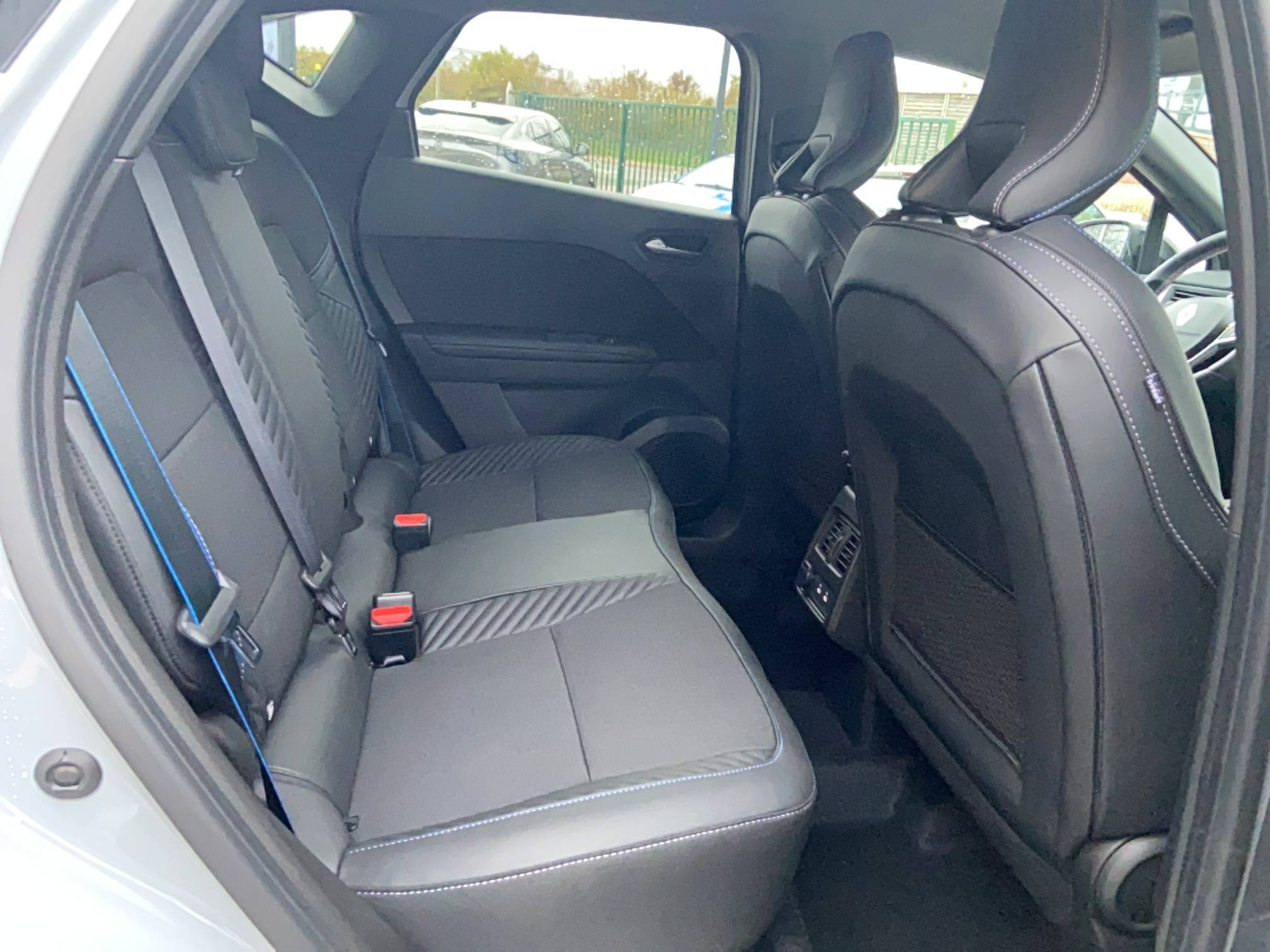 Vente en ligne Renault Captur  E-Tech full hybrid 160 ch au prix de 28 990 €