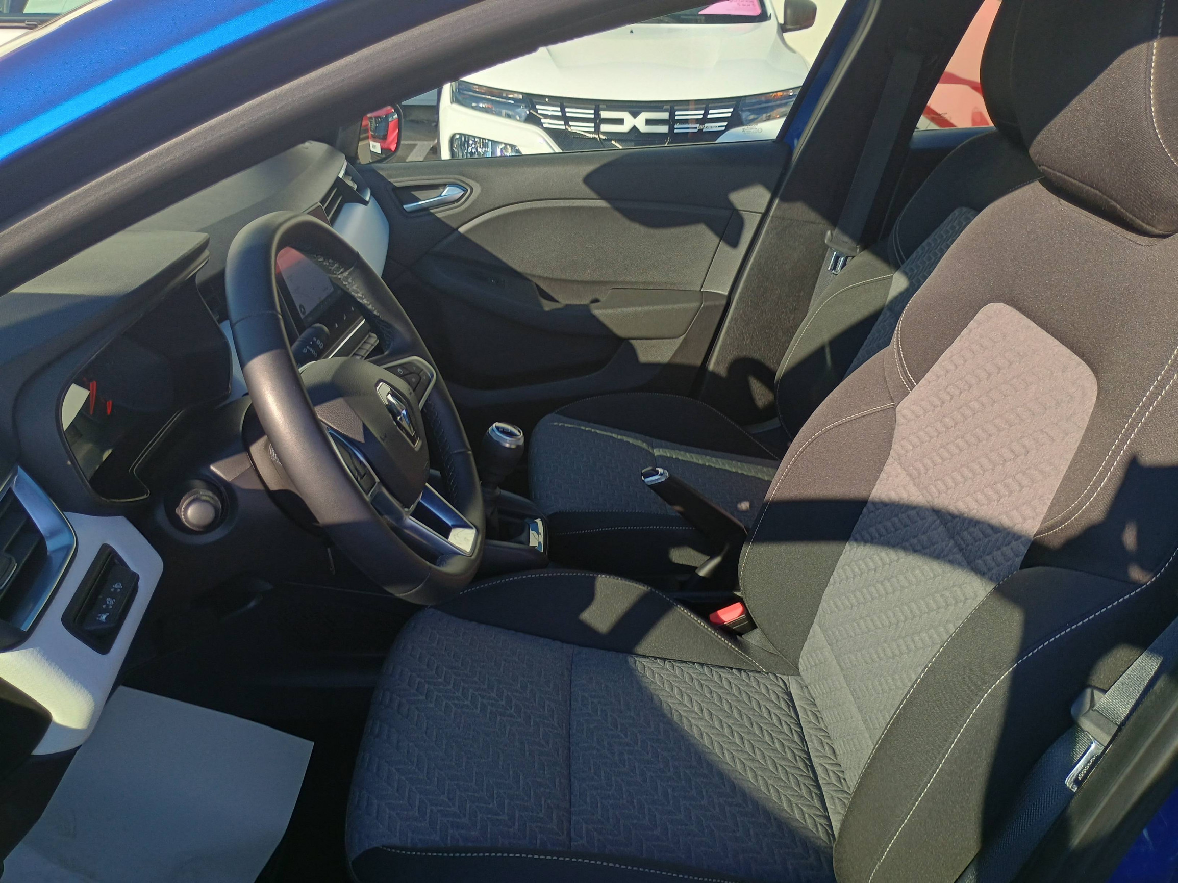 Vente en ligne Renault Clio 5 Clio TCe 90 - 21N au prix de 13 390 €