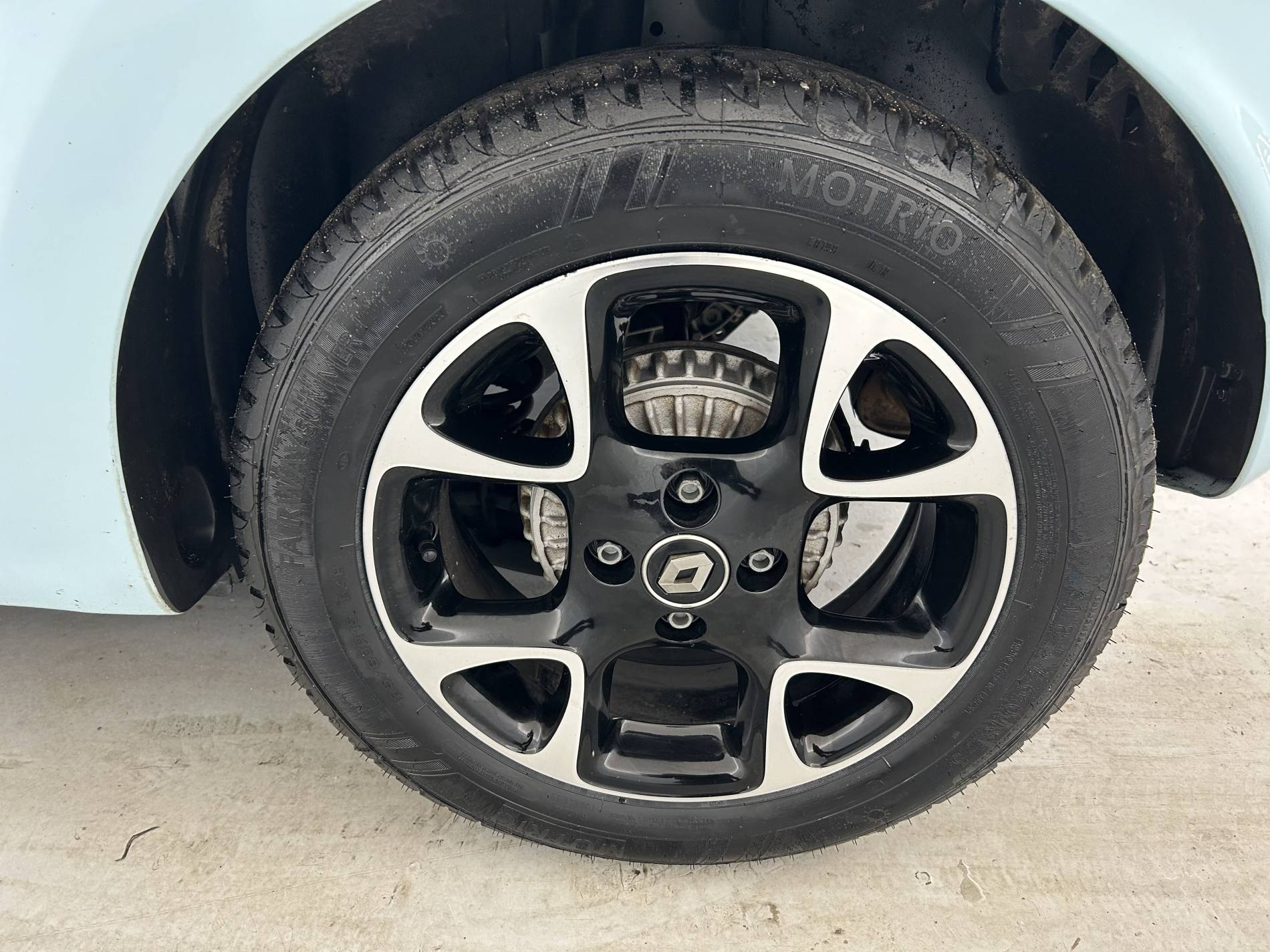 Vente en ligne Renault Twingo 3  SCe 75 - 20 au prix de 11 490 €